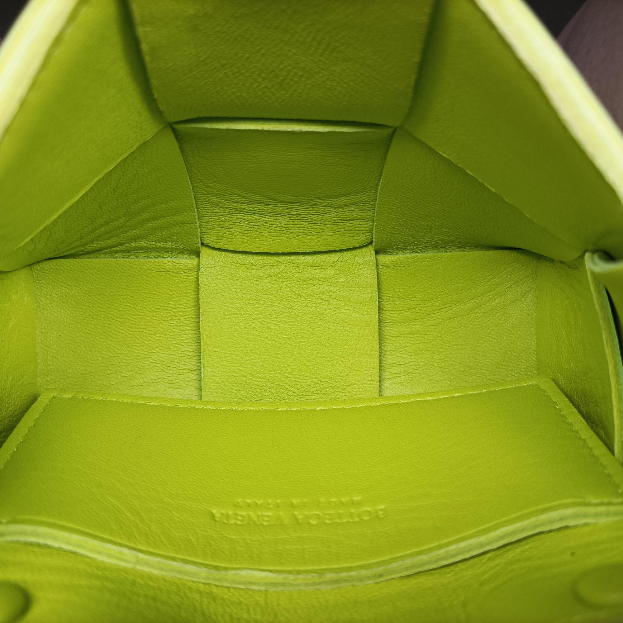 Vintage Bottega Veneta cassette Green lambskin  shoulderbag | stylenewstar