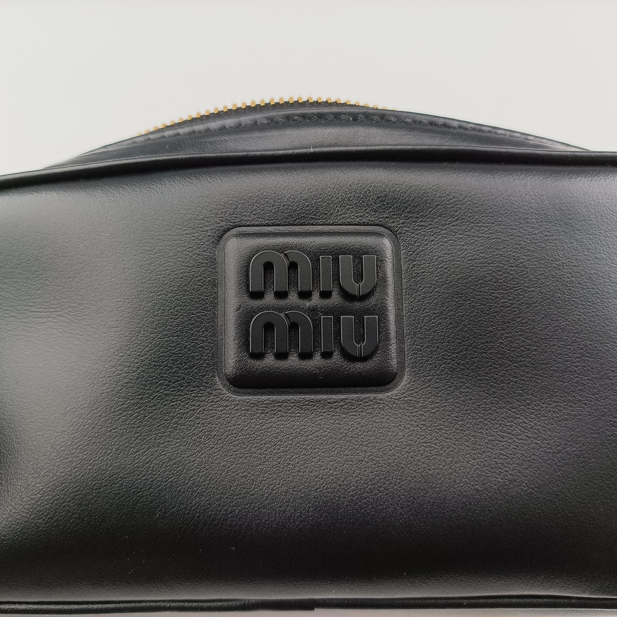 Pre-owned Miu Miu Logo belt Black leather  bum bag/waist bag | stylenewstar