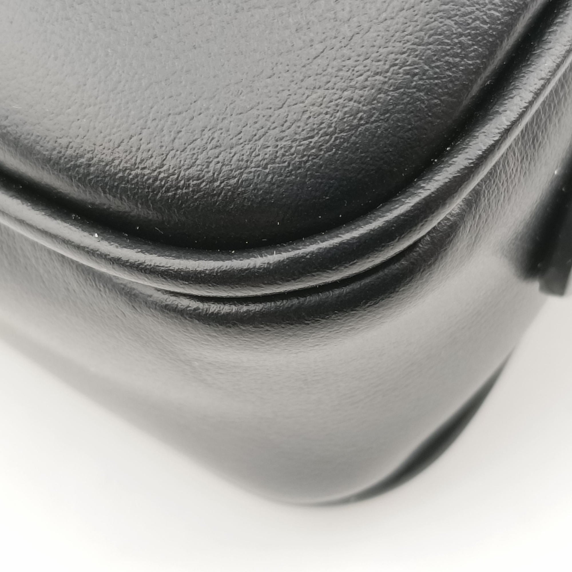 Pre-owned Miu Miu Logo belt Black leather  bum bag/waist bag | stylenewstar