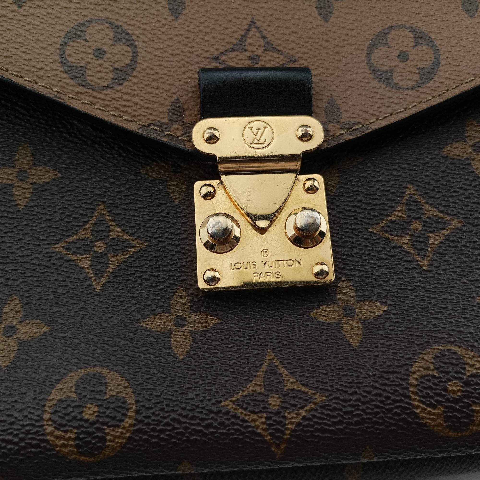 Secondhand Louis Vuitton Pochette Metis MM Brown Monogram Canvas M44876 shoulderbag | stylenewstar