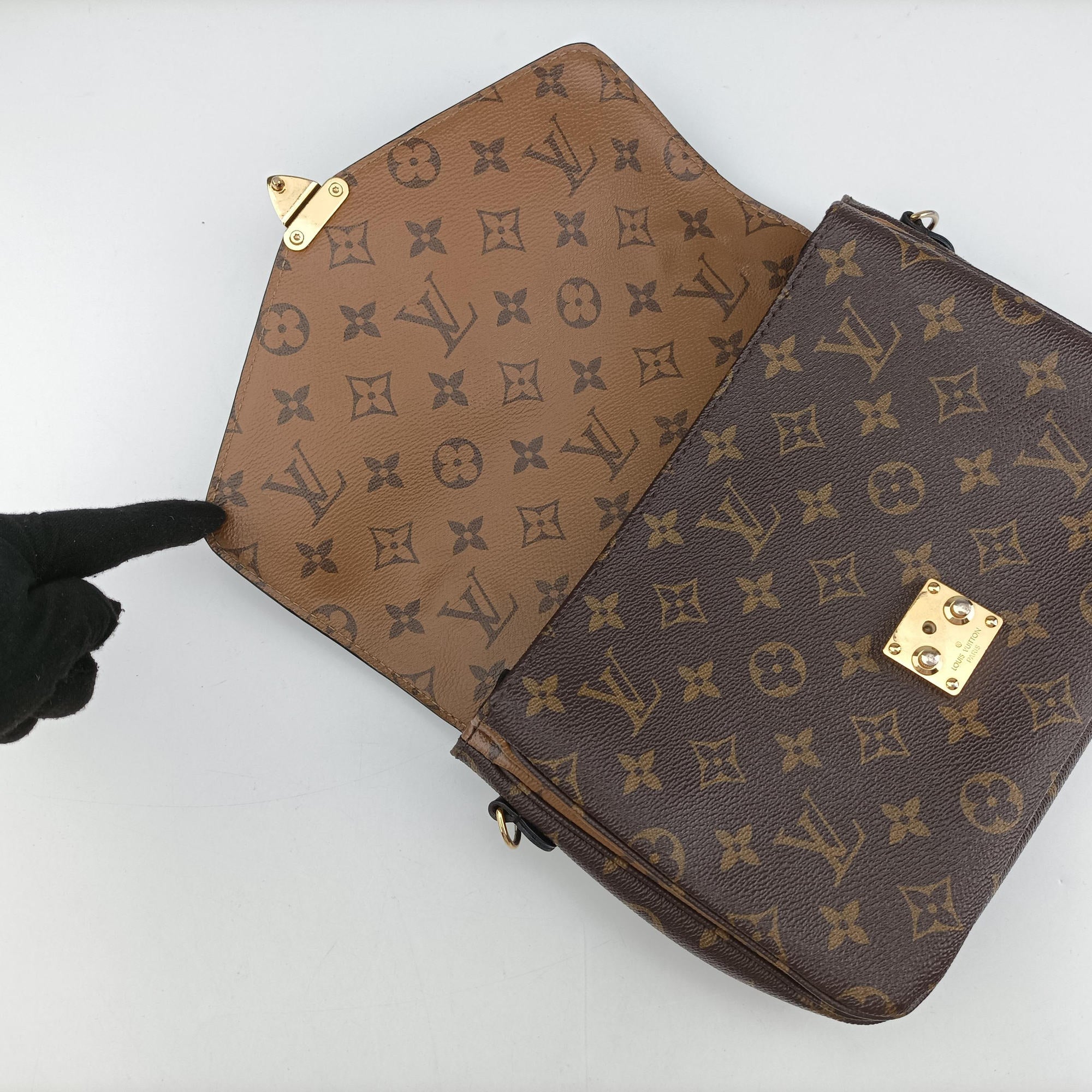 Secondhand Louis Vuitton Pochette Metis MM Brown Monogram Canvas M44876 shoulderbag | stylenewstar