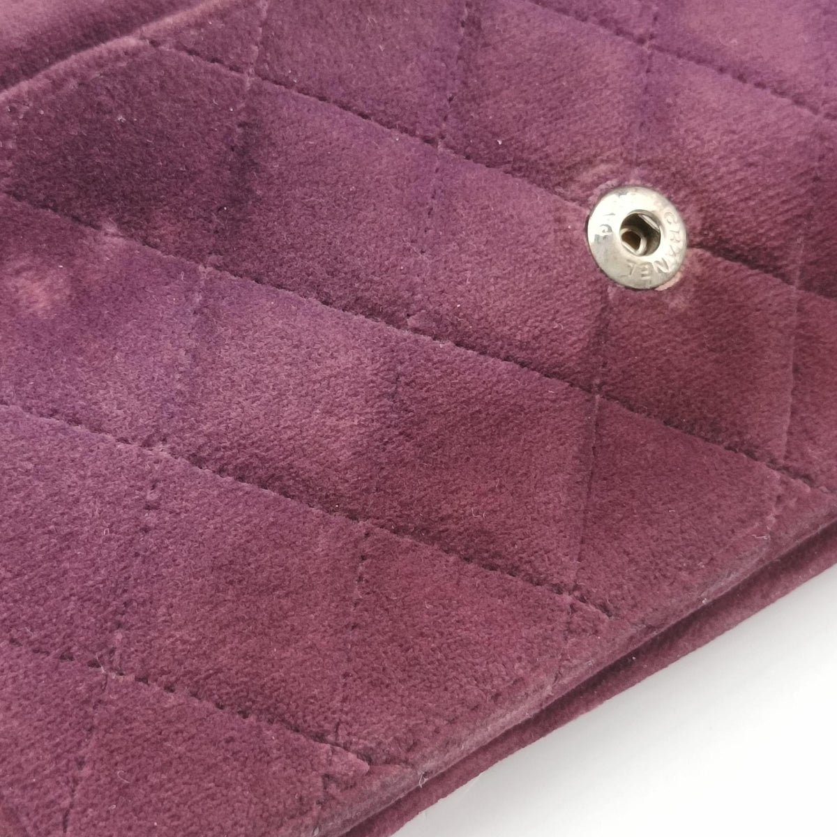 Secondhand Chanel BOY CHANEL Chain Wallet Purple velour A68911 shoulderbag | stylenewstar