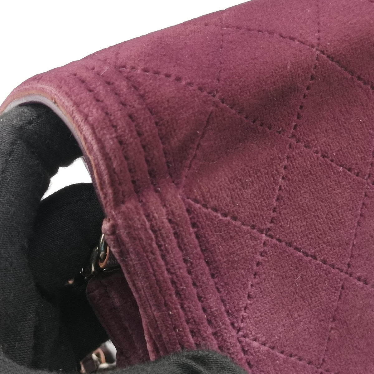 Secondhand Chanel BOY CHANEL Chain Wallet Purple velour A68911 shoulderbag | stylenewstar