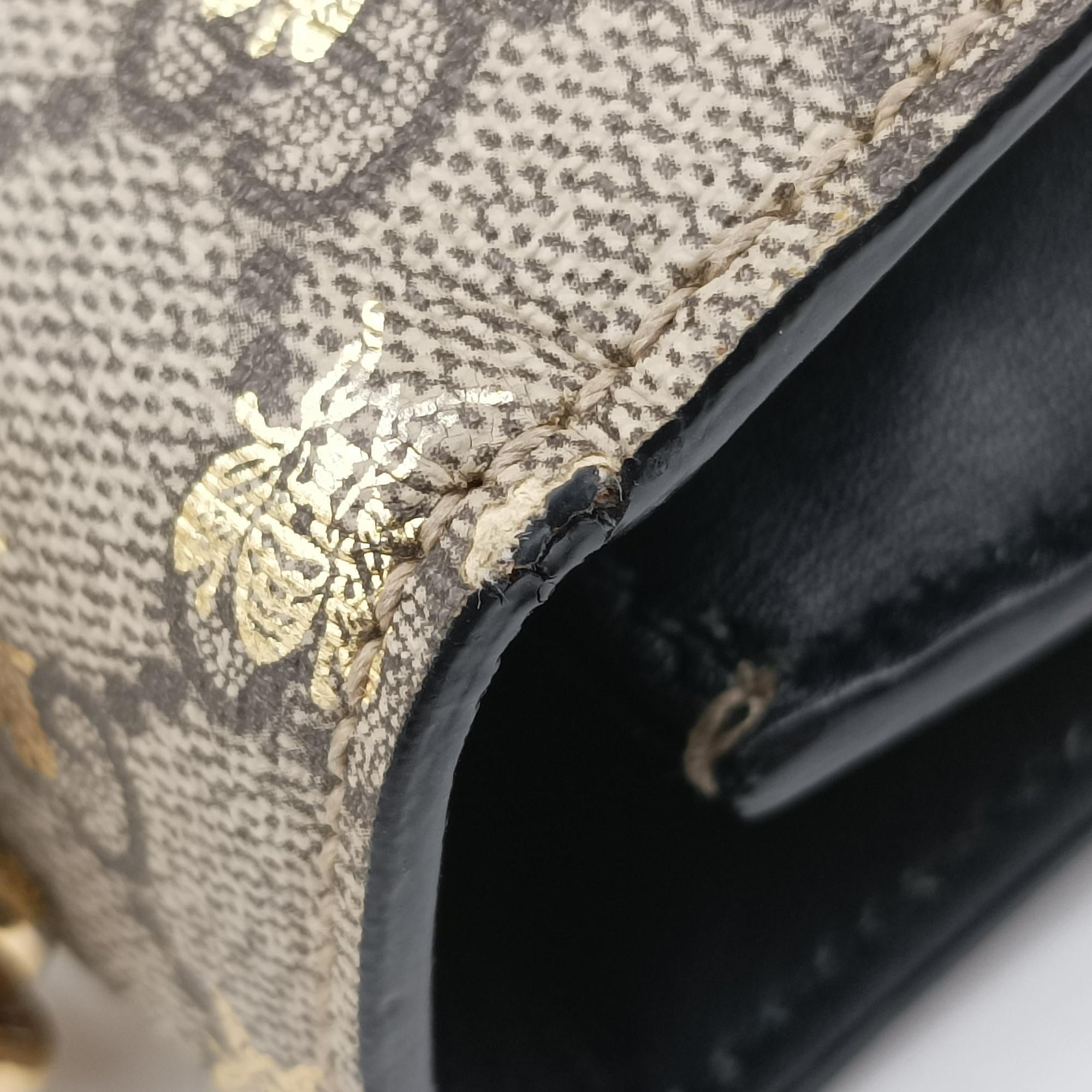 Pre-owned Gucci Padlock Beige x Black PVC coated canvas x Leather 409486 shoulderbag | stylenewstar