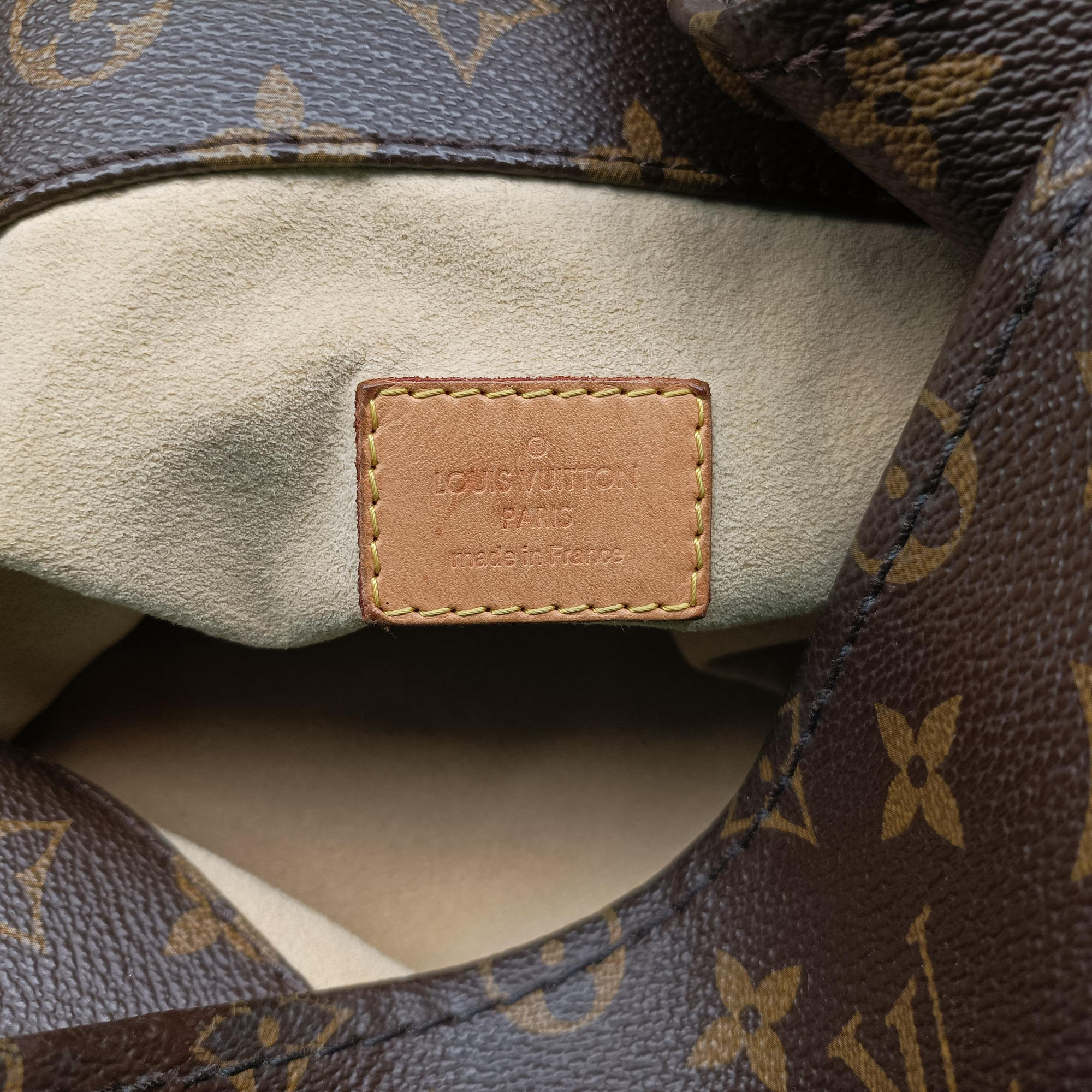 Pre-owned Louis Vuitton ARTSY MM Brown Monogram Canvas M40249 shoulderbag | stylenewstar