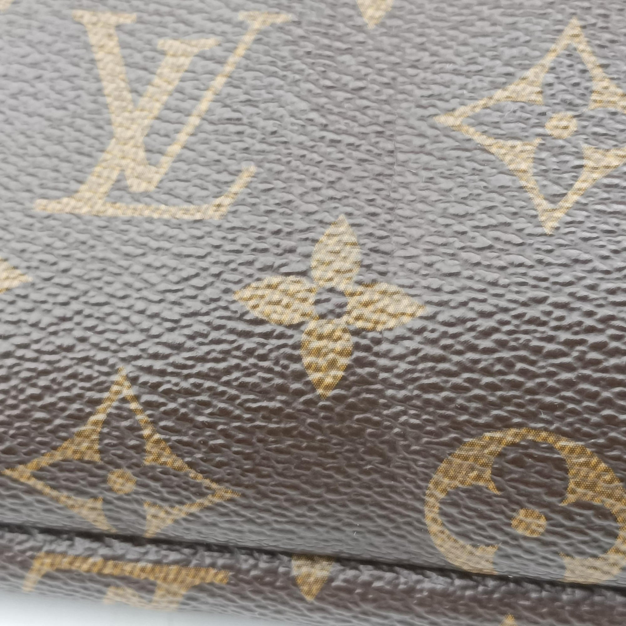 Pre-owned Louis Vuitton ARTSY MM Brown Monogram Canvas M40249 shoulderbag | stylenewstar