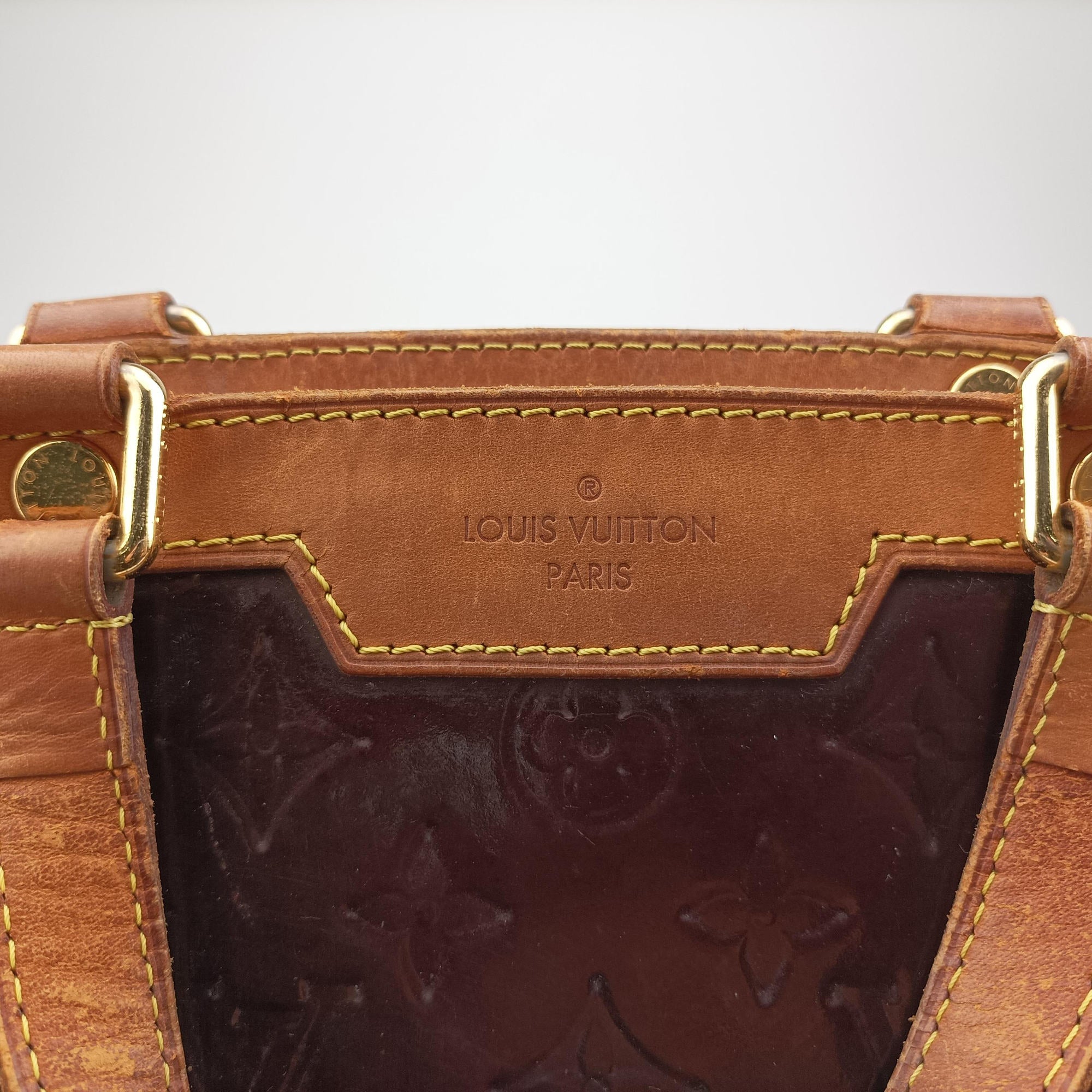 Pre-owned Louis Vuitton Brea MM AMARANTE Vernis M91619 handbag | stylenewstar