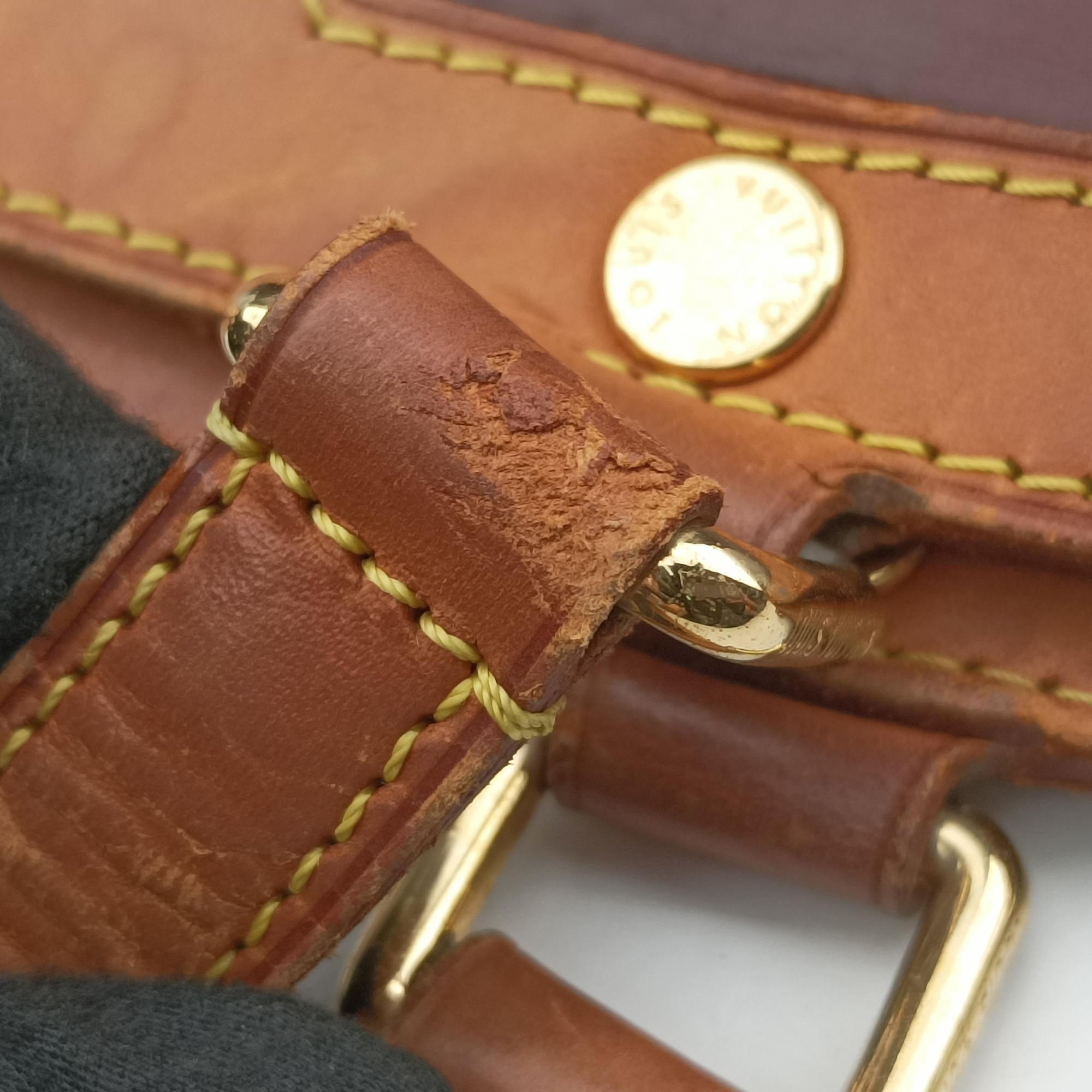 Pre-owned Louis Vuitton Brea MM AMARANTE Vernis M91619 handbag | stylenewstar