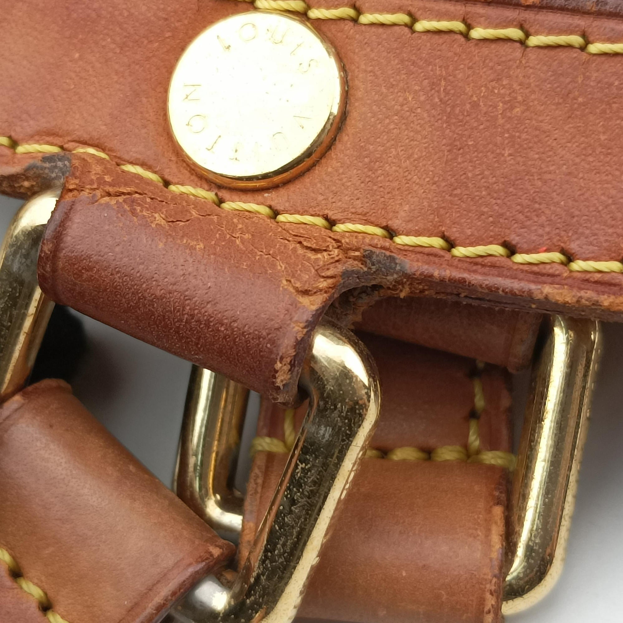 Pre-owned Louis Vuitton Brea MM AMARANTE Vernis M91619 handbag | stylenewstar