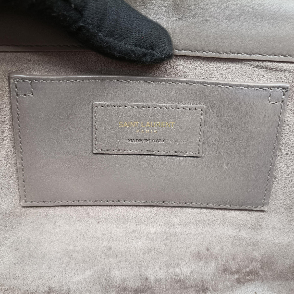 Pre-owned Yves Saint Laurent KATE Grey Leather 354119 shoulderbag | stylenewstar