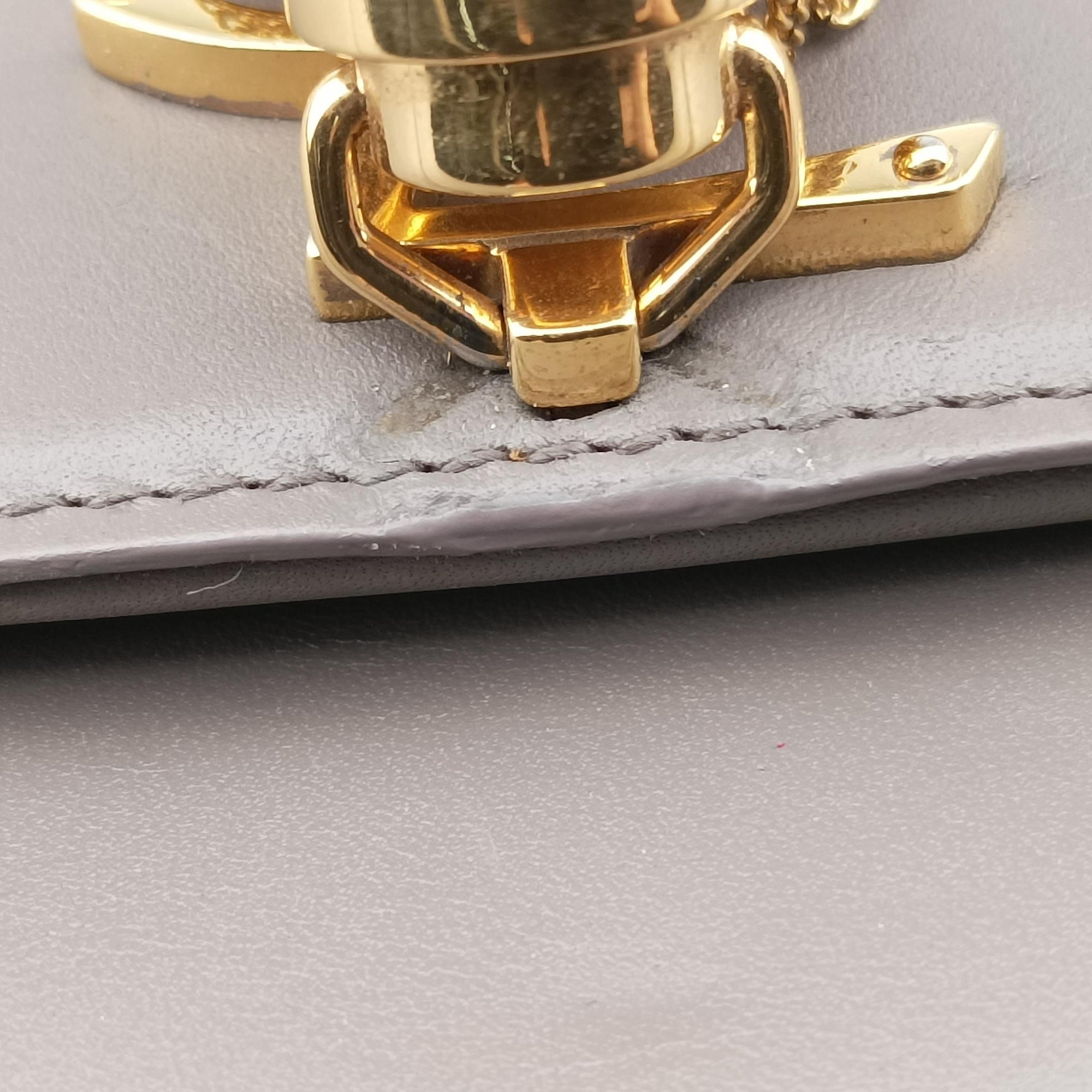 Pre-owned Yves Saint Laurent KATE Grey Leather 354119 shoulderbag | stylenewstar
