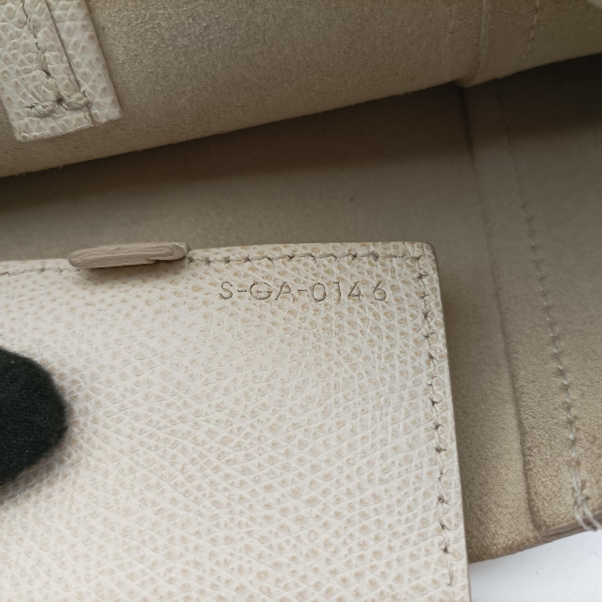 Pre-owned Celine Cabas Tote Cream × Black Leather  shoulderbag | stylenewstar