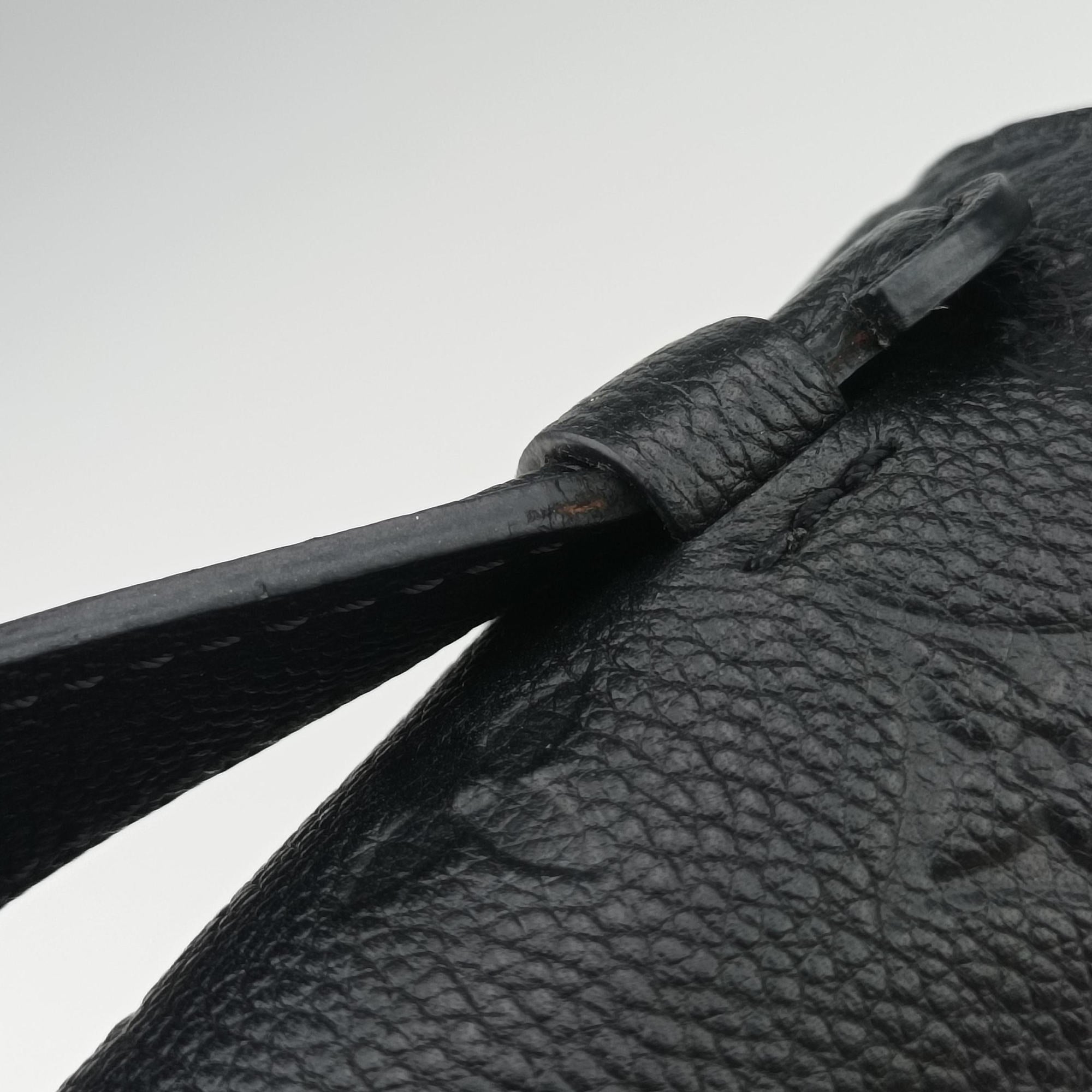 Vintage Louis Vuitton Pochette MeTIS MM Noir Monogram Empreinte M41487 handbag | stylenewstar