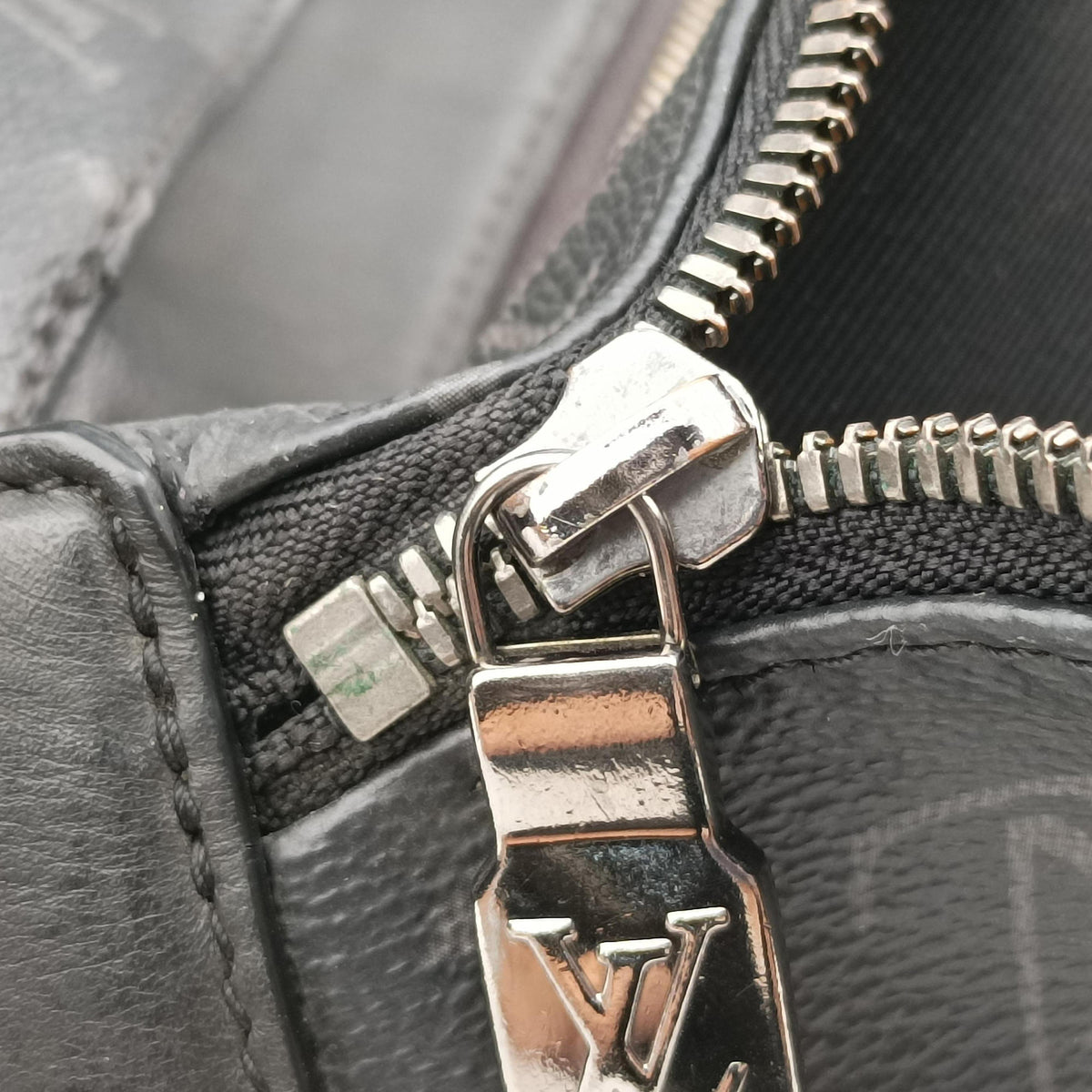 Pre-owned Louis Vuitton Apollo Noir Monogram Eclipse M43186 backpack/rucksack | stylenewstar