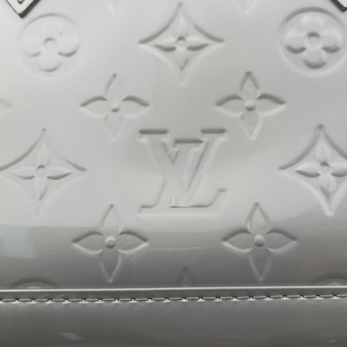 Pre-owned Louis Vuitton Alma BB Argent Monogram Vernis M90484 shoulderbag | stylenewstar