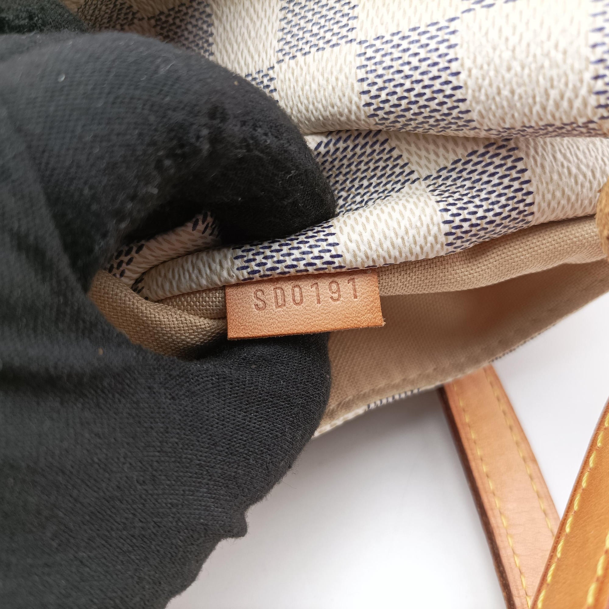 Vintage Louis Vuitton TOTALLY MM Azur Damier Canvas N51262 shoulderbag | stylenewstar