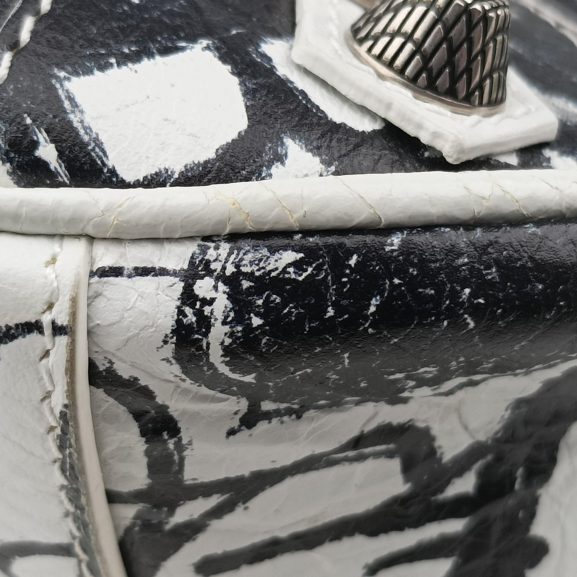 Vintage Balenciaga Le Cagole White × Black lambskin  shoulderbag | stylenewstar