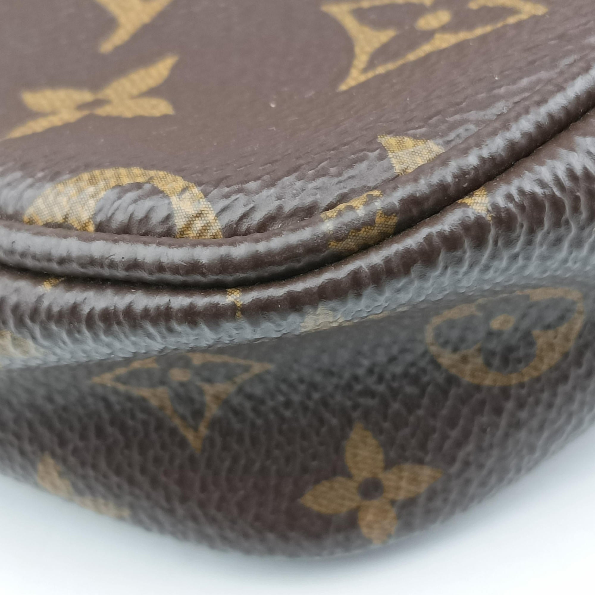 Pre-owned Louis Vuitton MULTI POCHETTE ACCESSOIRES brown×khaki Monogram Canvas M44840 shoulderbag | stylenewstar