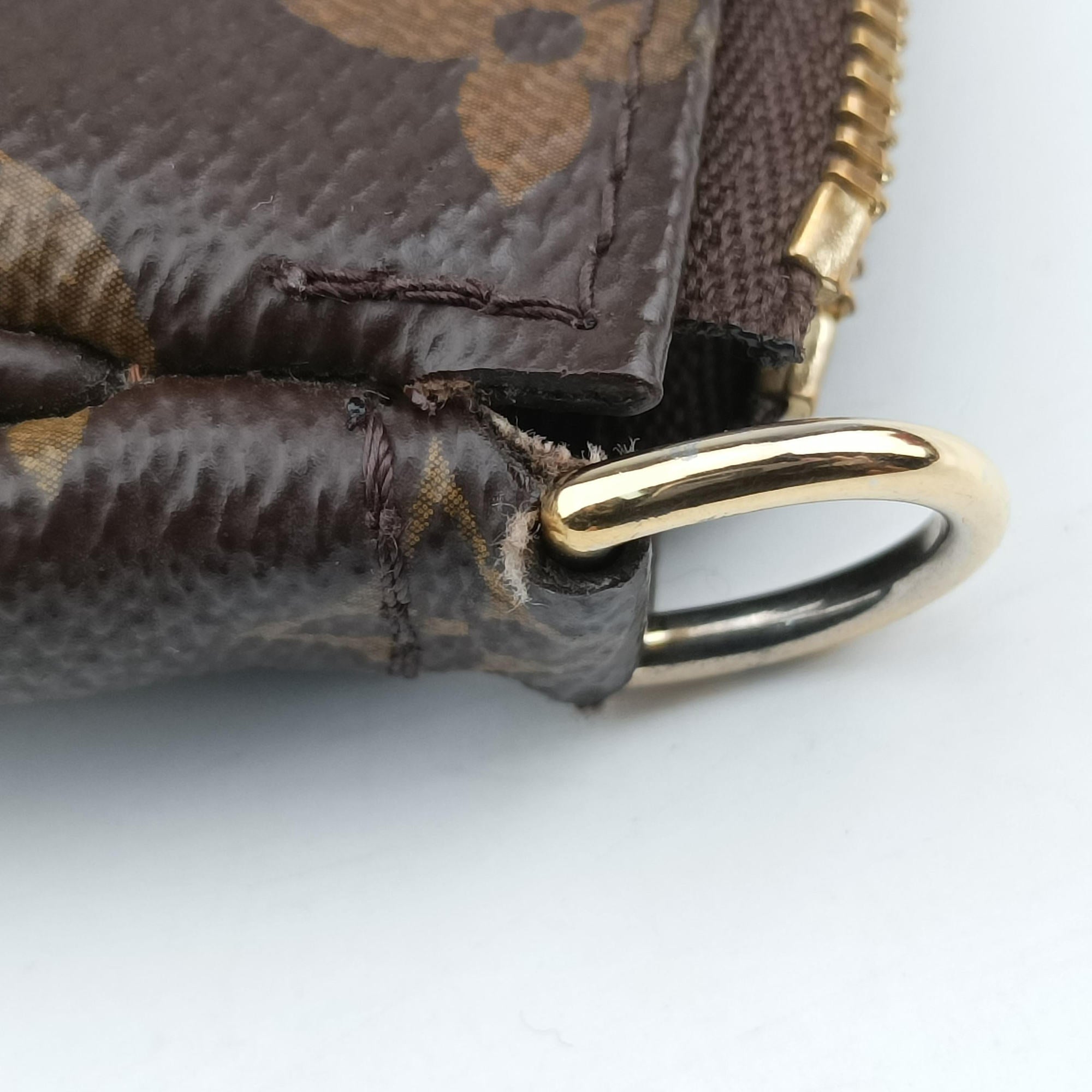Pre-owned Louis Vuitton MULTI POCHETTE ACCESSOIRES brown×khaki Monogram Canvas M44840 shoulderbag | stylenewstar