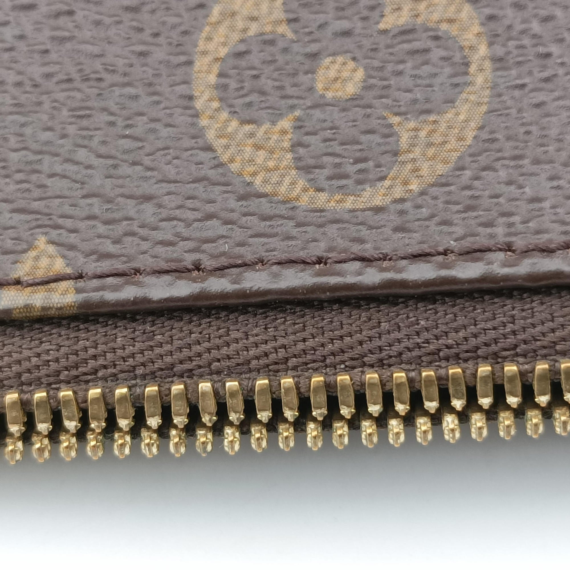 Pre-owned Louis Vuitton MULTI POCHETTE ACCESSOIRES brown×khaki Monogram Canvas M44840 shoulderbag | stylenewstar