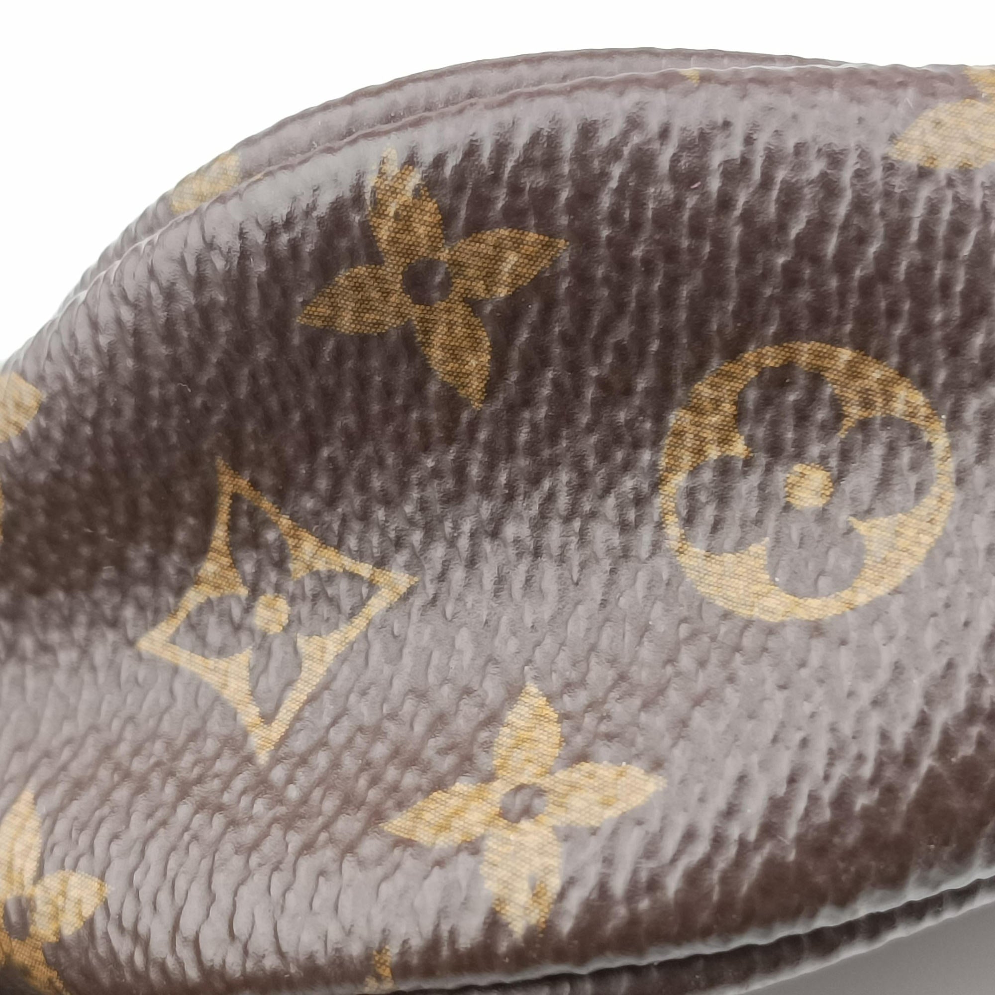 Pre-owned Louis Vuitton MULTI POCHETTE ACCESSOIRES brown×khaki Monogram Canvas M44840 shoulderbag | stylenewstar