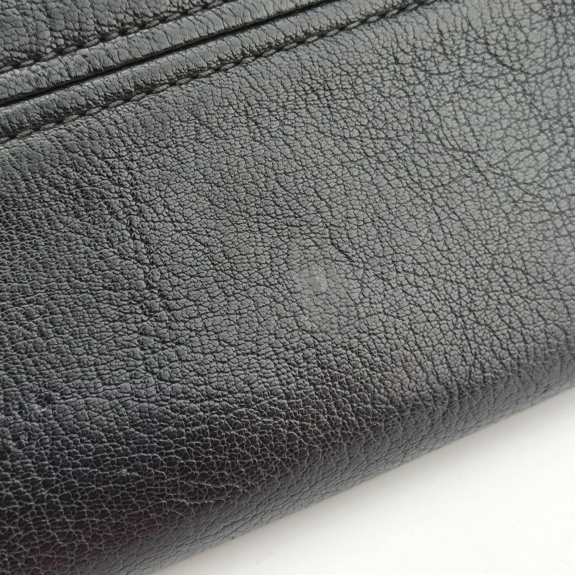 Vintage Miu Miu Madras Black Leather RN1016 handbag | stylenewstar