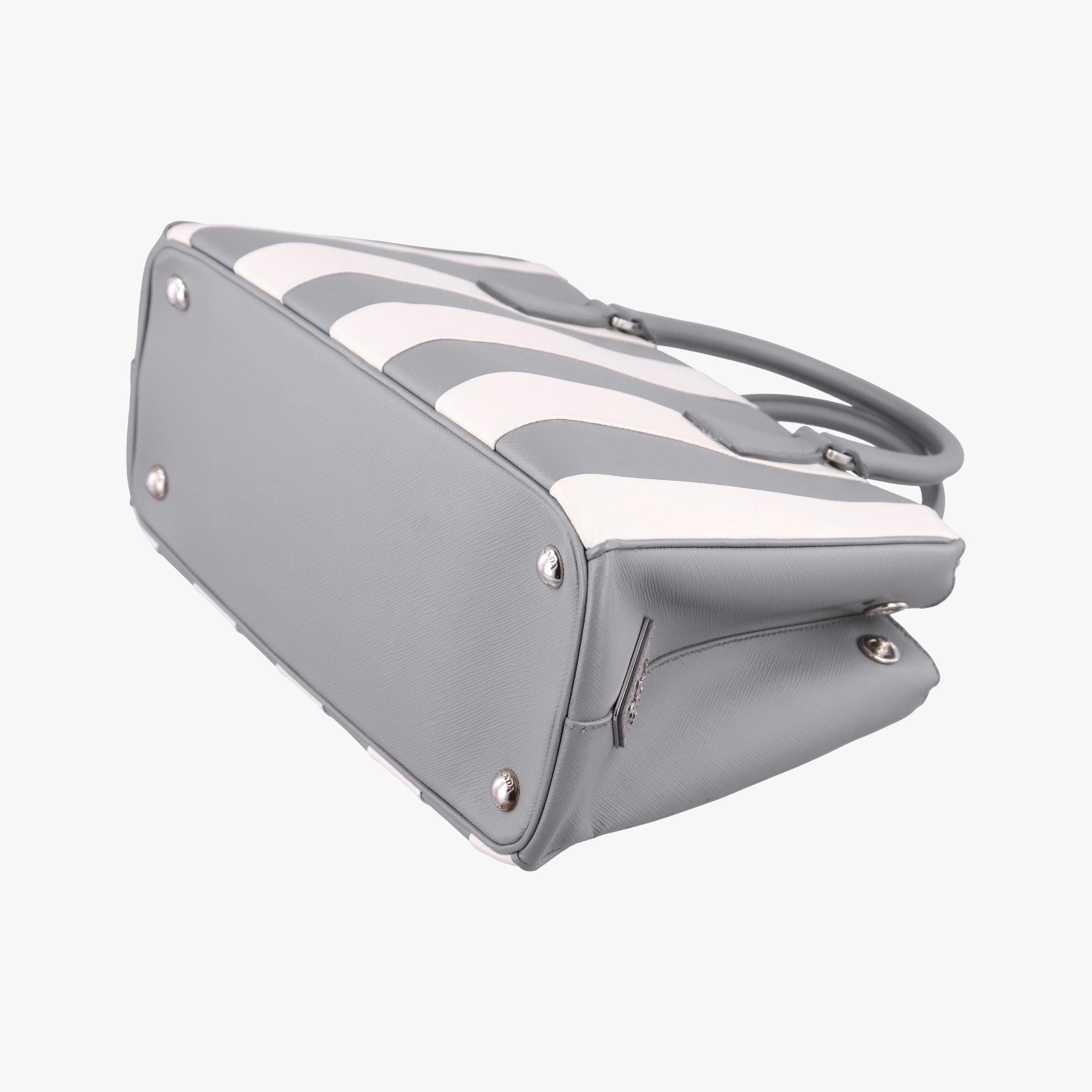 Vintage Prada Galleria White× Gray Saffiano Leather  shoulderbag | stylenewstar