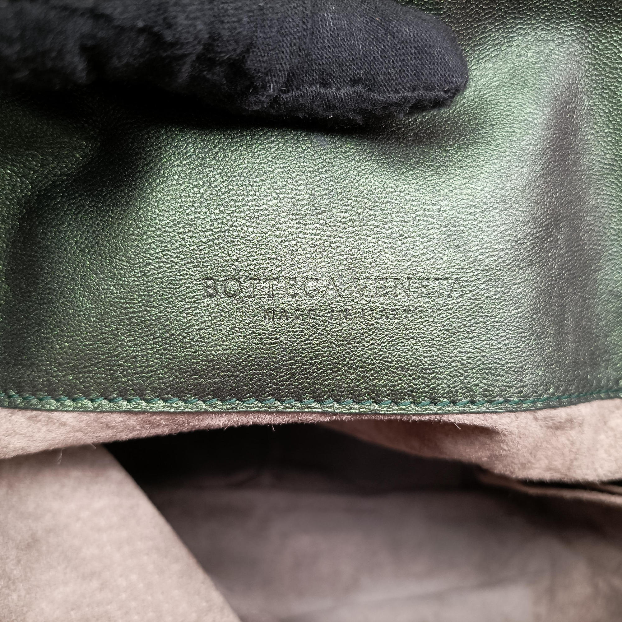 Pre-owned Bottega Veneta Iridescent Scarabee Iridescent Multi Pocket Tote  Iridescent Green Leather  shoulderbag | stylenewstar