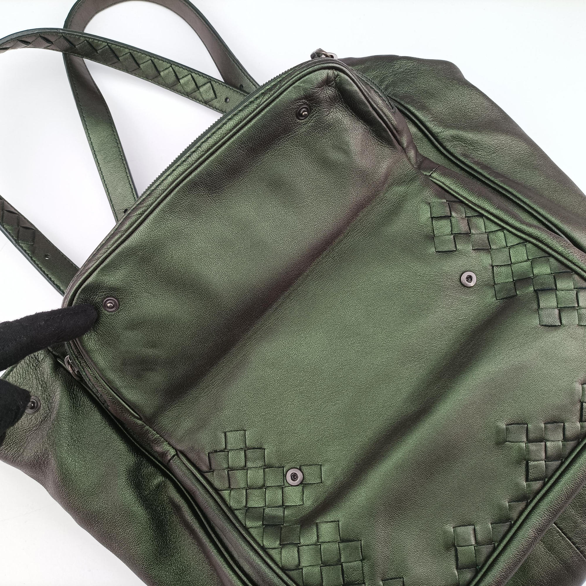 Pre-owned Bottega Veneta Iridescent Scarabee Iridescent Multi Pocket Tote  Iridescent Green Leather  shoulderbag | stylenewstar