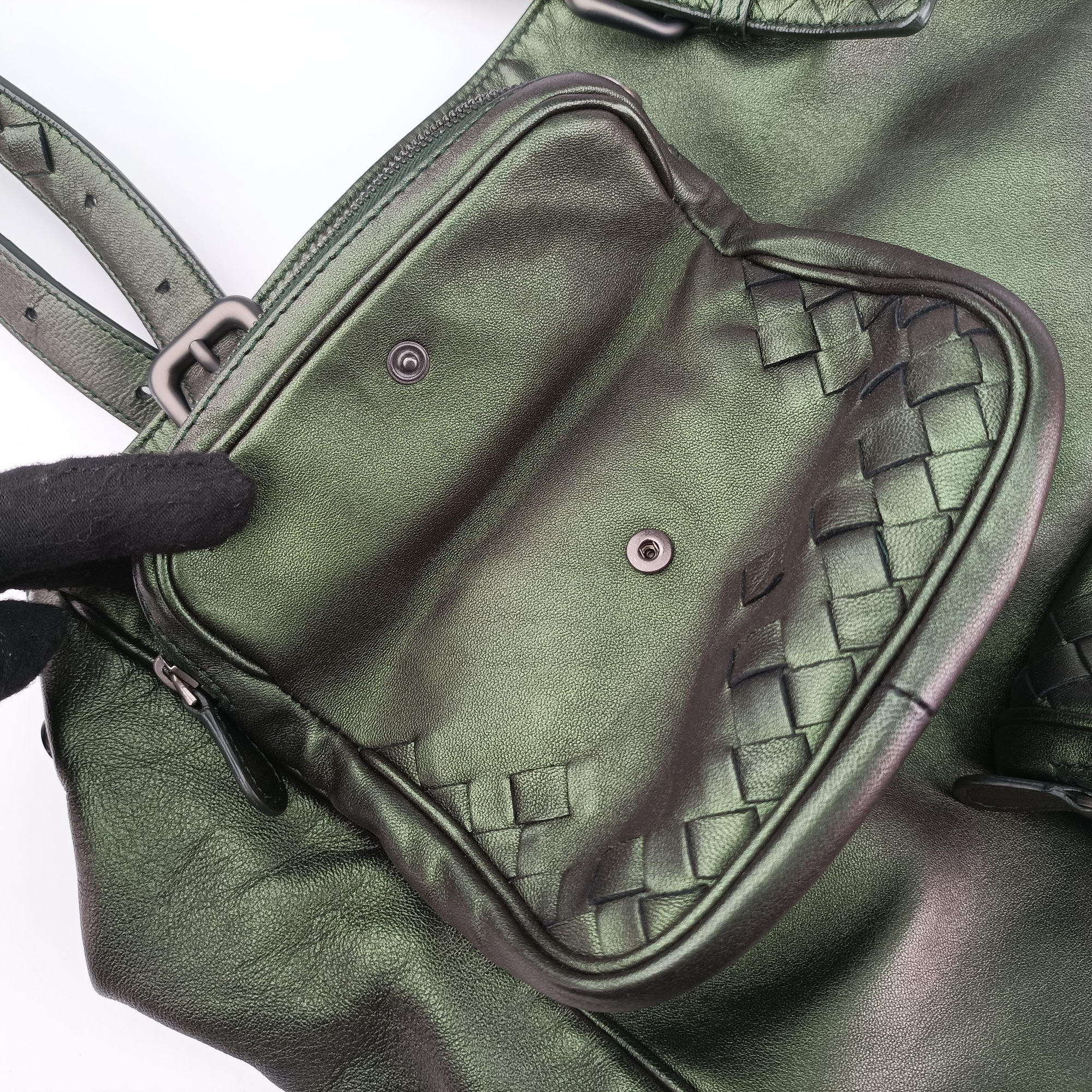 Pre-owned Bottega Veneta Iridescent Scarabee Iridescent Multi Pocket Tote  Iridescent Green Leather  shoulderbag | stylenewstar