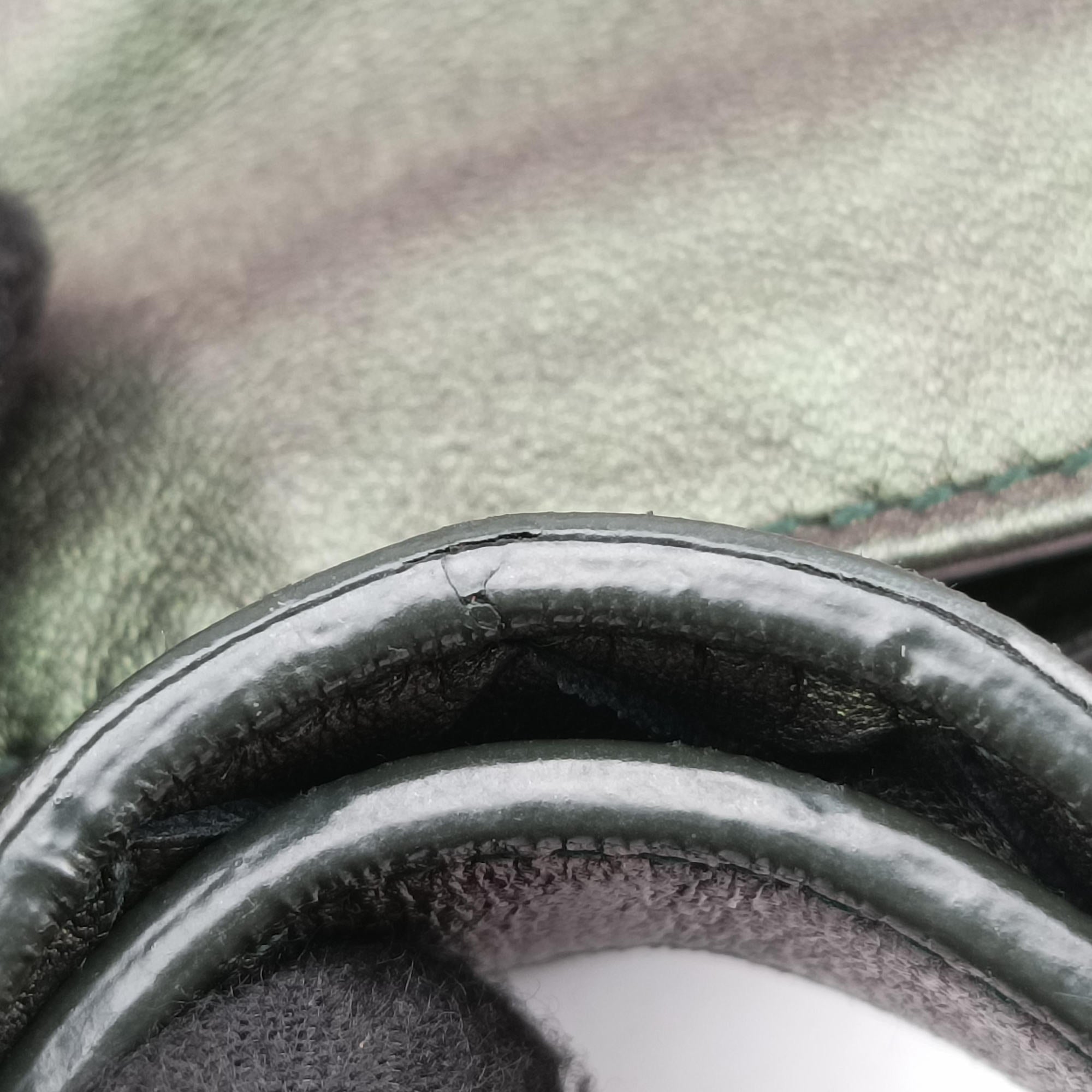 Pre-owned Bottega Veneta Iridescent Scarabee Iridescent Multi Pocket Tote  Iridescent Green Leather  shoulderbag | stylenewstar