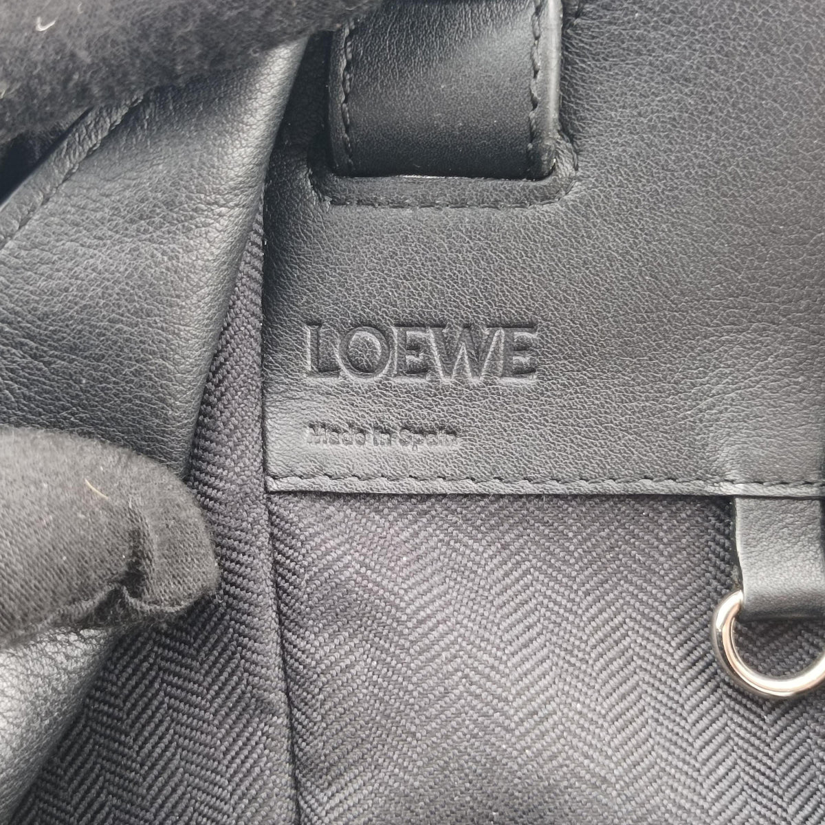 Pre-owned Loewe hammock Black leather  shoulderbag | stylenewstar