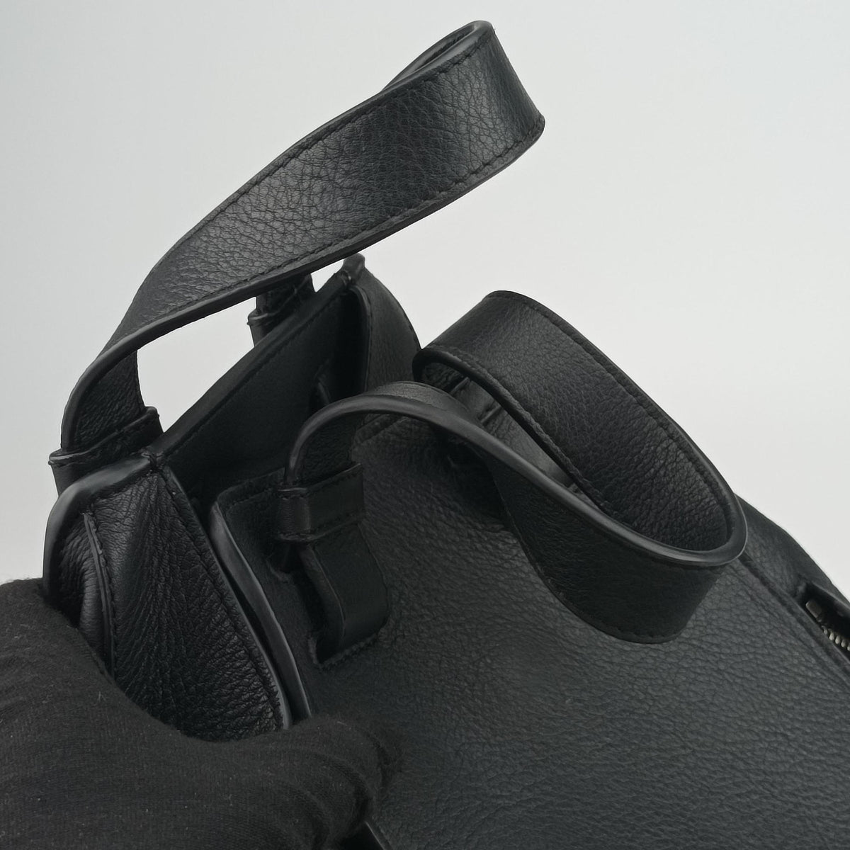 Pre-owned Loewe hammock Black leather  shoulderbag | stylenewstar