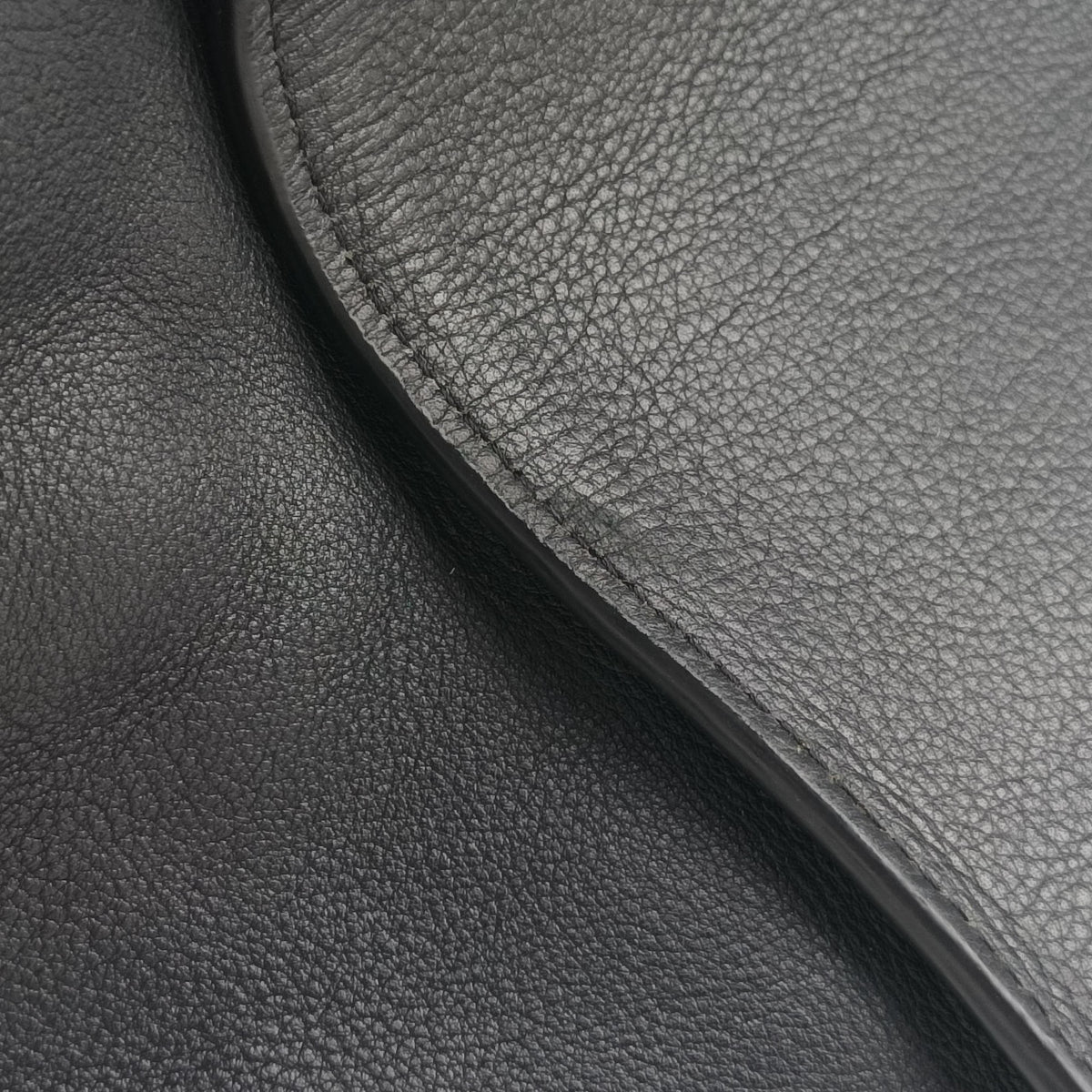Pre-owned Loewe hammock Black leather  shoulderbag | stylenewstar
