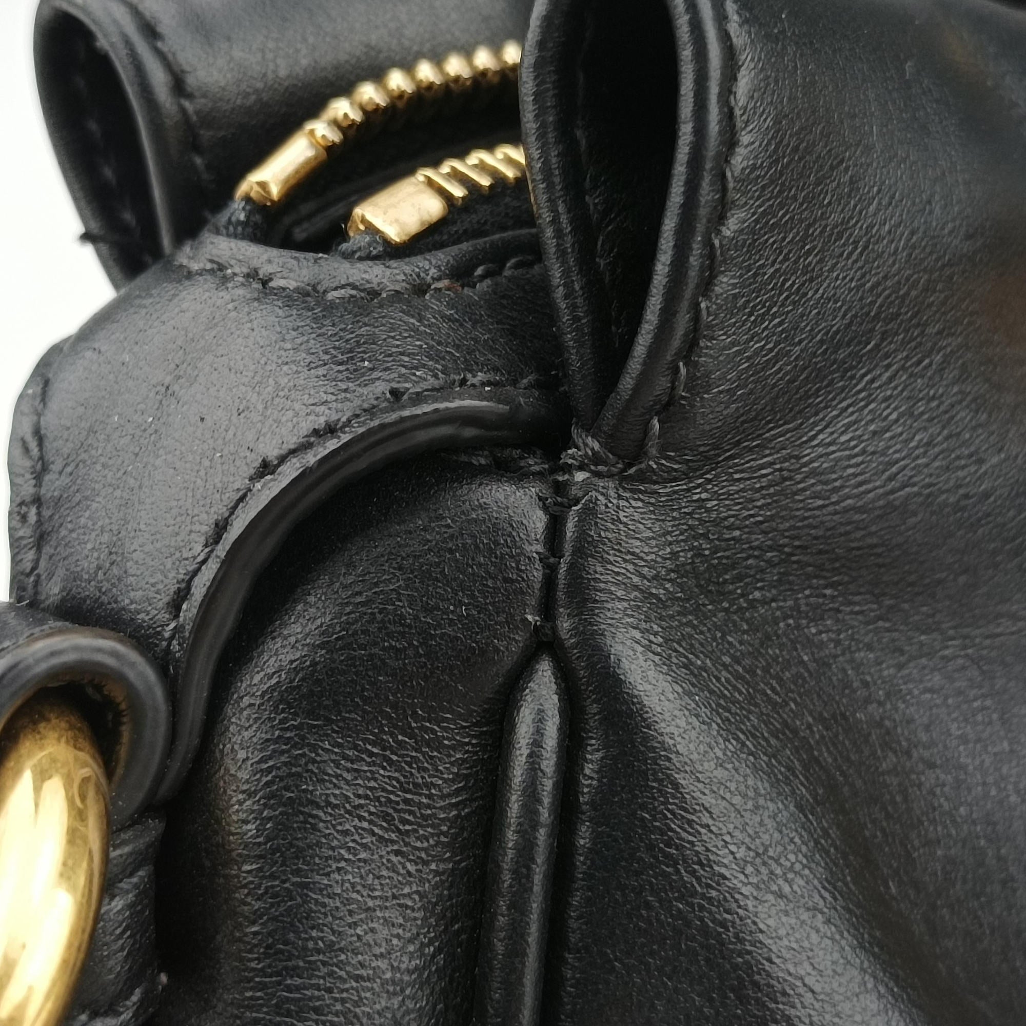 Secondhand Prada Vitello Daino Logo Black Leather BN1903 shoulderbag | stylenewstar