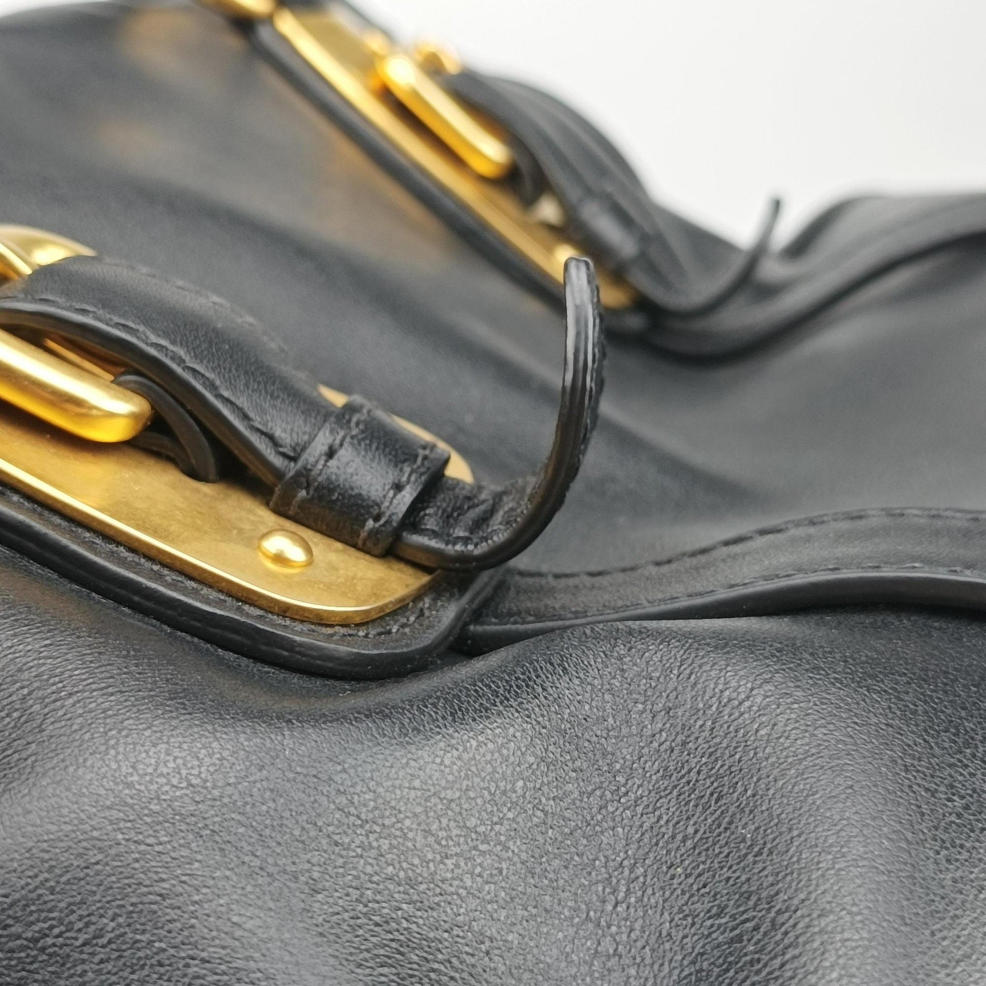 Secondhand Prada Vitello Daino Logo Black Leather BN1903 shoulderbag | stylenewstar