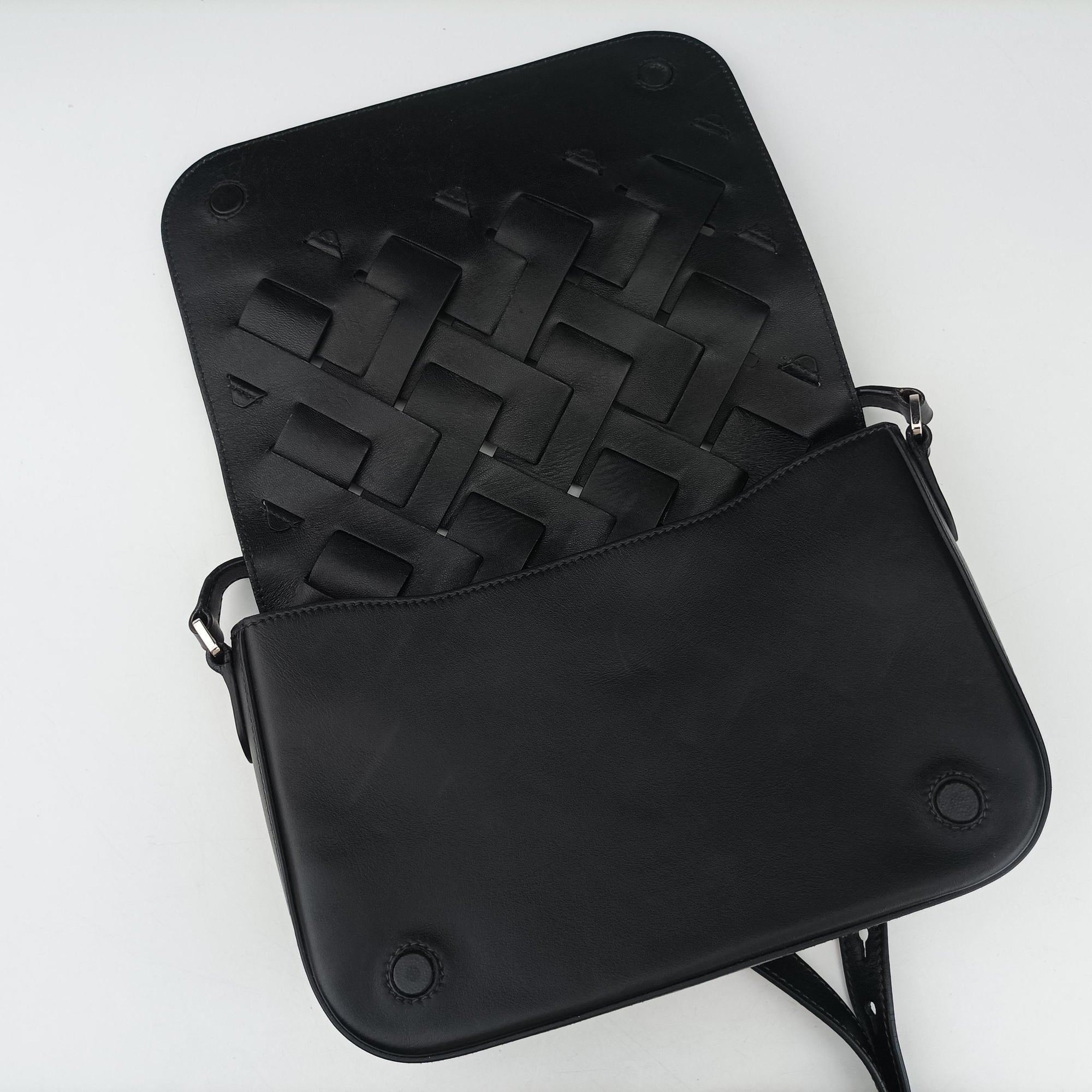 Pre-owned Prada Vitello Intreccio Tress Black Leather  shoulderbag | stylenewstar