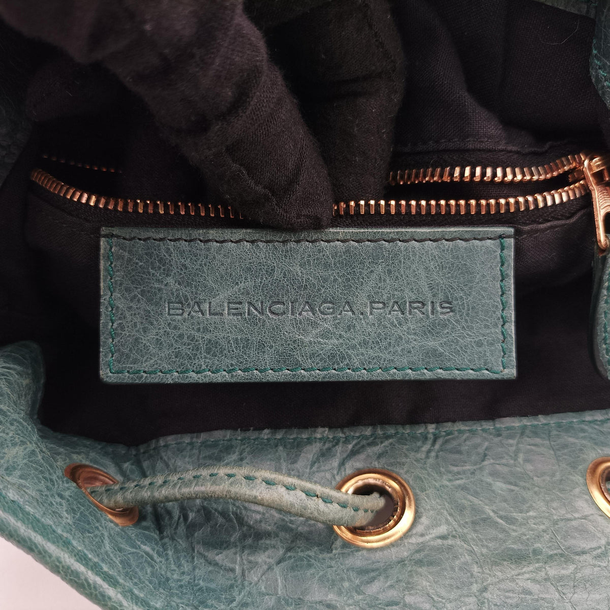 Pre-owned Balenciaga Mini Pompon Green lambskin  shoulderbag | stylenewstar