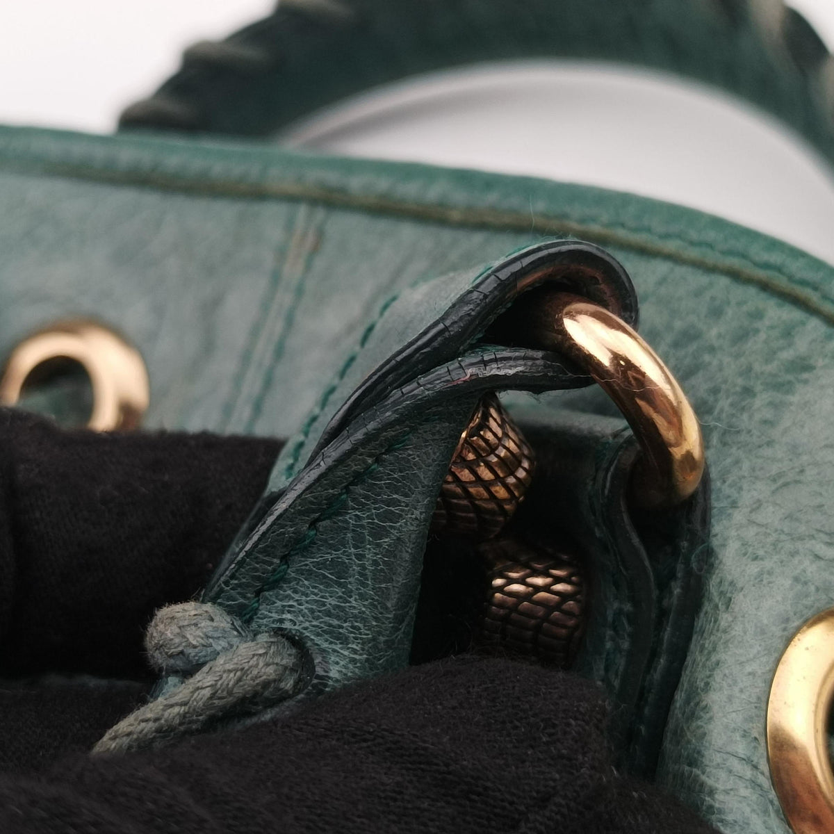 Pre-owned Balenciaga Mini Pompon Green lambskin  shoulderbag | stylenewstar