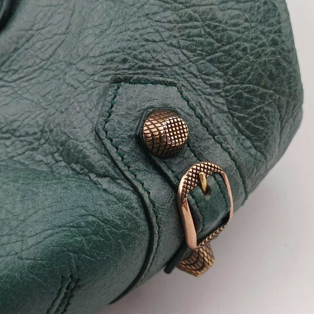 Pre-owned Balenciaga Mini Pompon Green lambskin  shoulderbag | stylenewstar