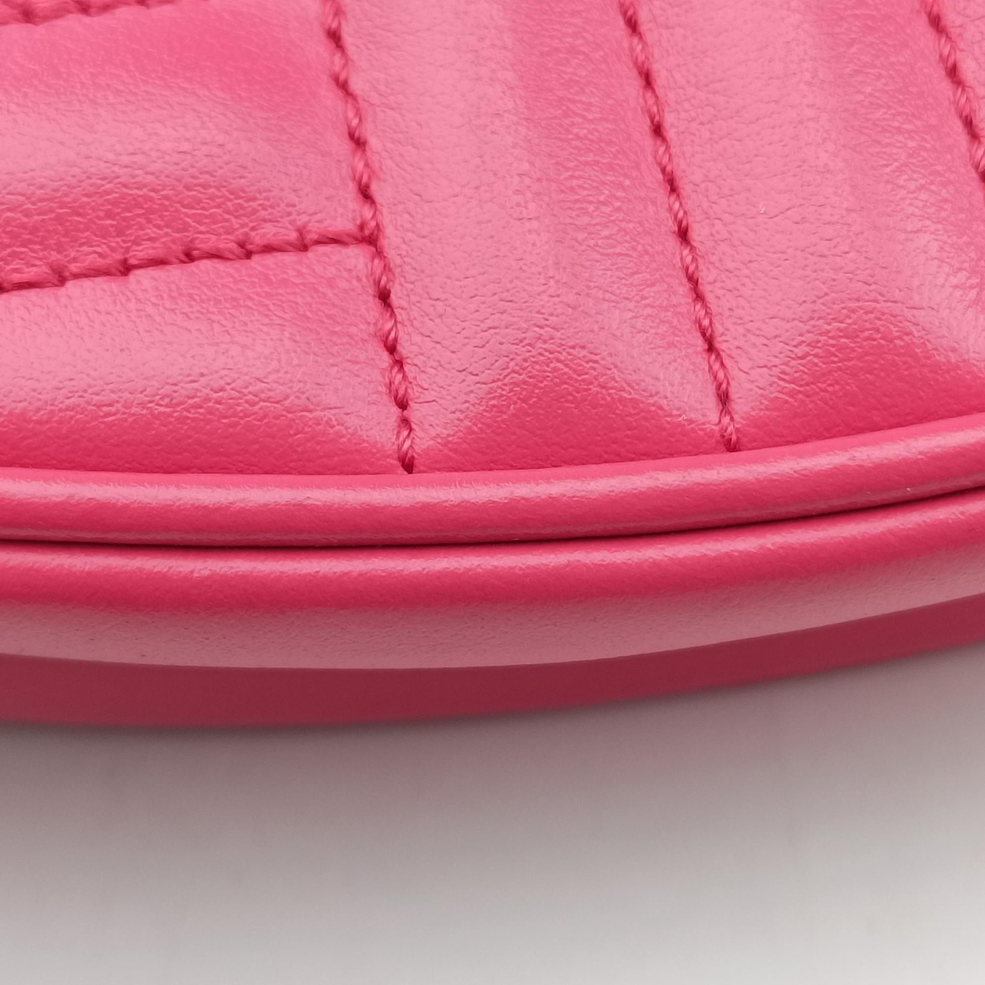 Vintage Prada Impunture Diagramme Oval Pink leather 1BH131 shoulderbag | stylenewstar