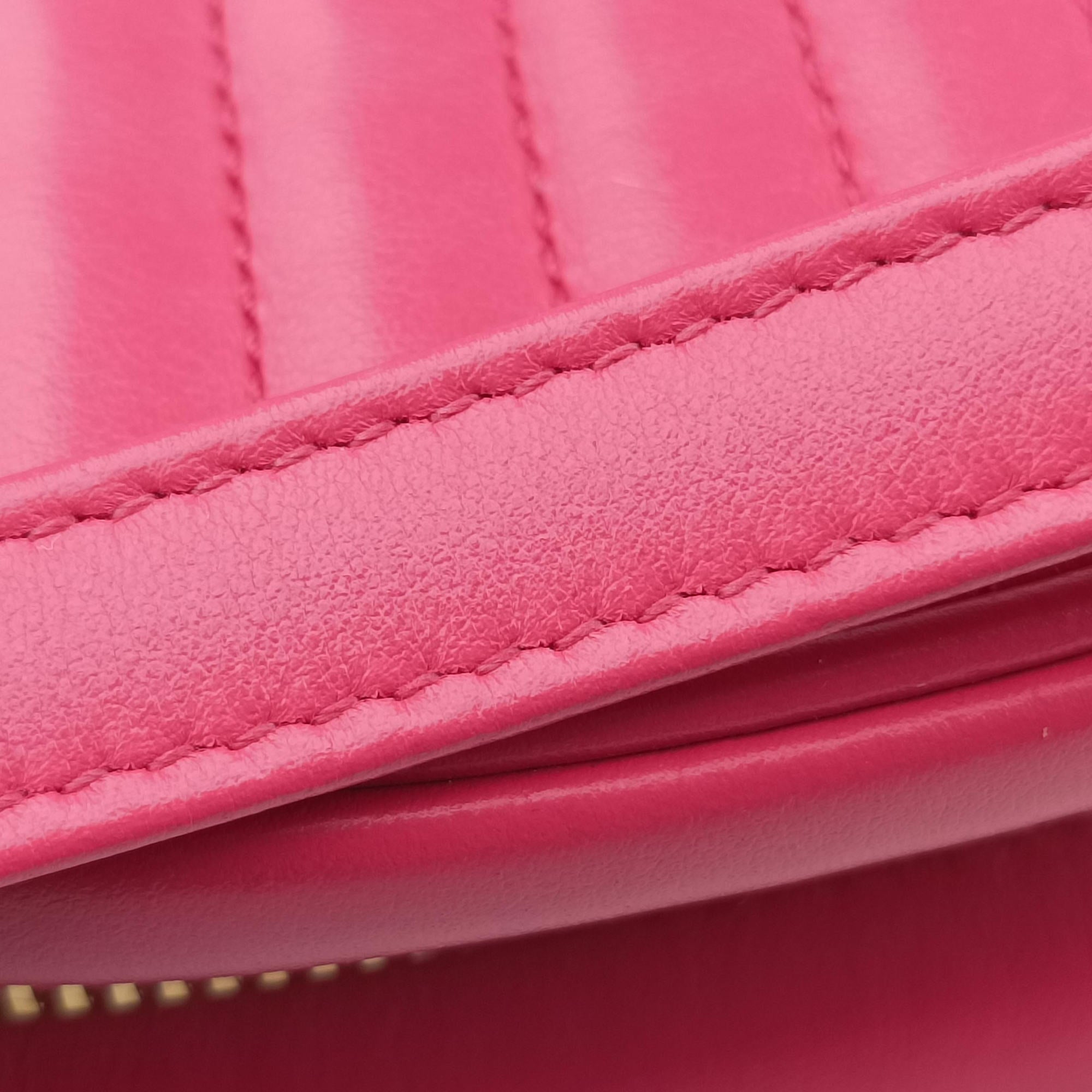 Vintage Prada Impunture Diagramme Oval Pink leather 1BH131 shoulderbag | stylenewstar