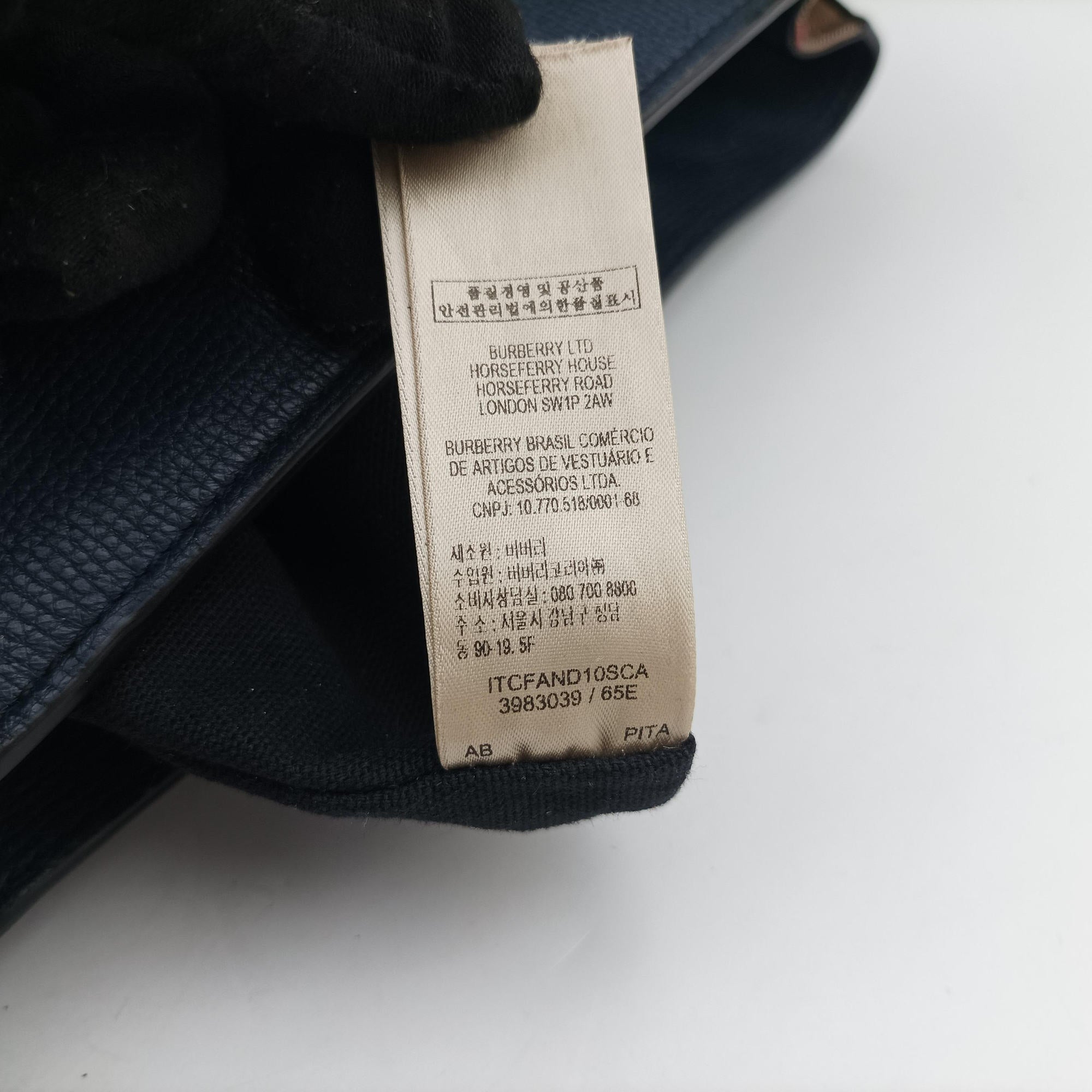 Pre-owned Burberry The Banner Navy×Multicolor Leather × Canvas  handbag | stylenewstar