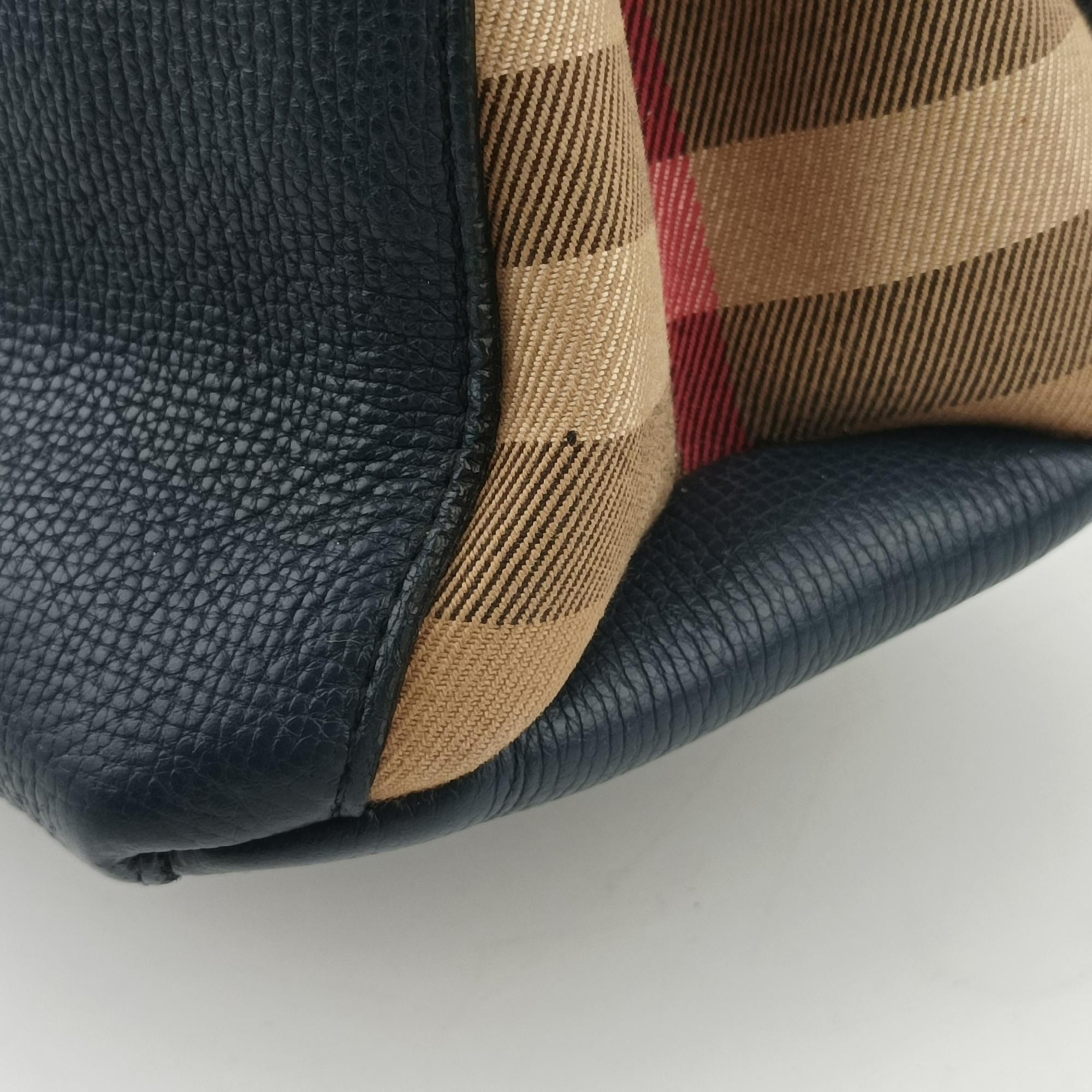 Pre-owned Burberry The Banner Navy×Multicolor Leather × Canvas  handbag | stylenewstar