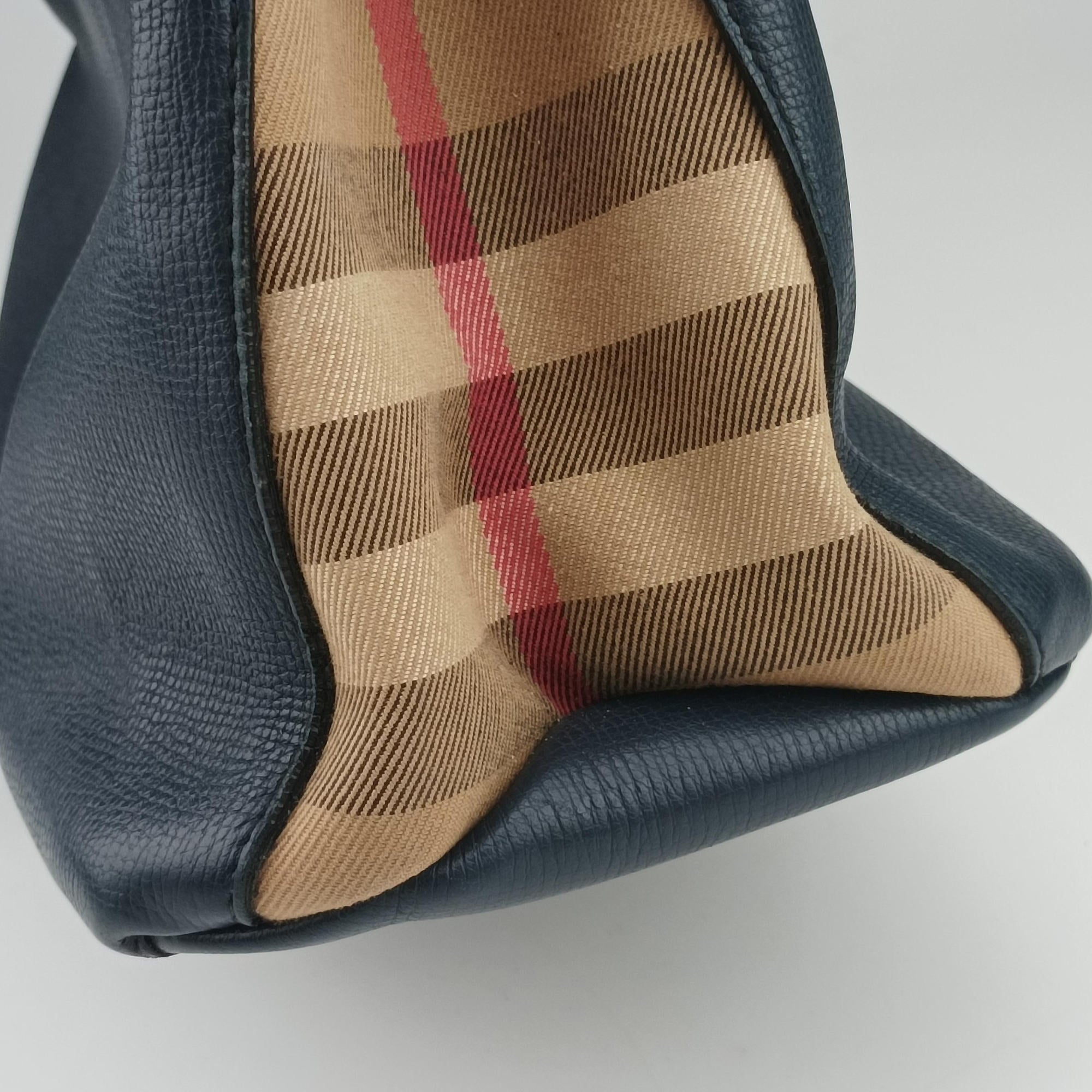 Pre-owned Burberry The Banner Navy×Multicolor Leather × Canvas  handbag | stylenewstar