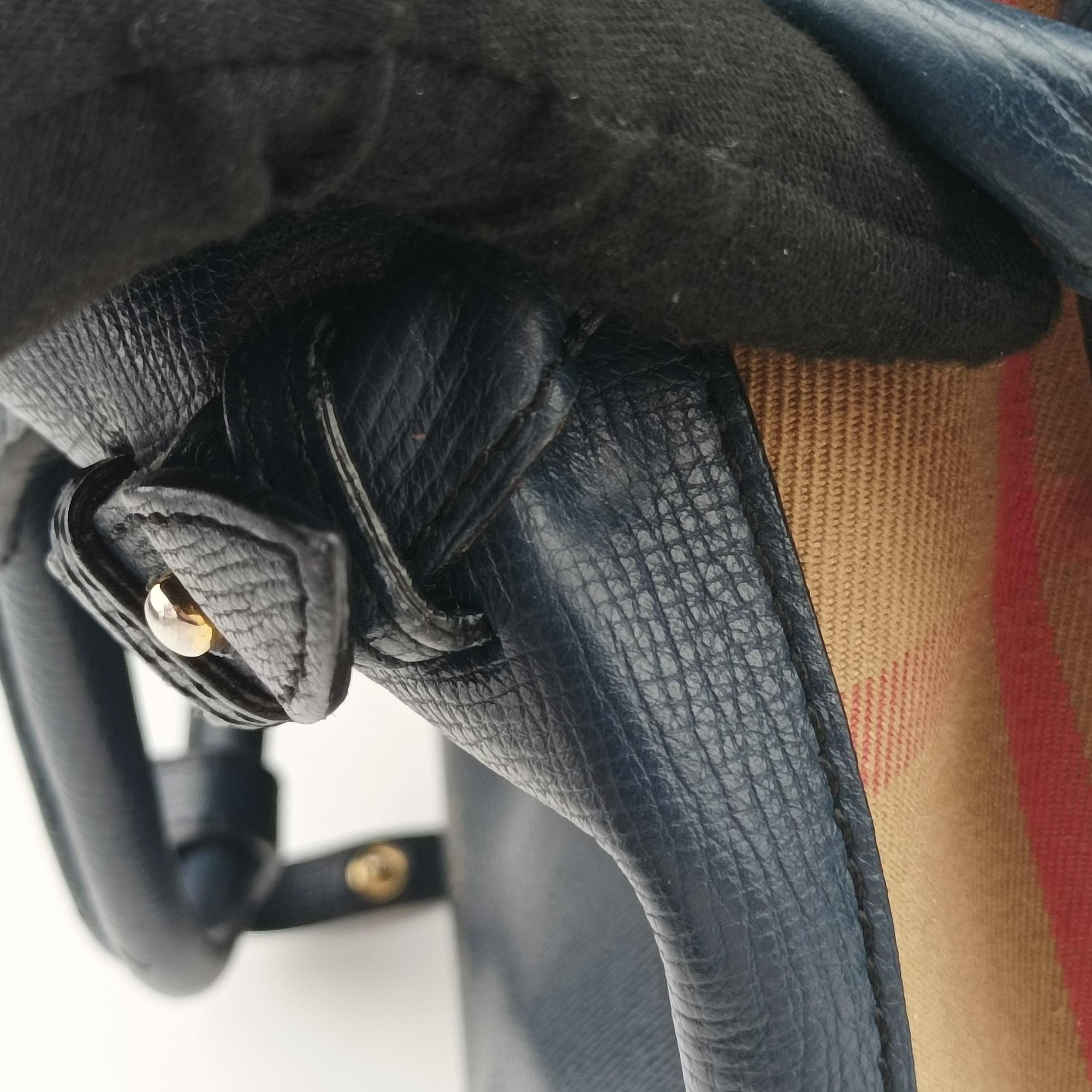 Pre-owned Burberry The Banner Navy×Multicolor Leather × Canvas  handbag | stylenewstar