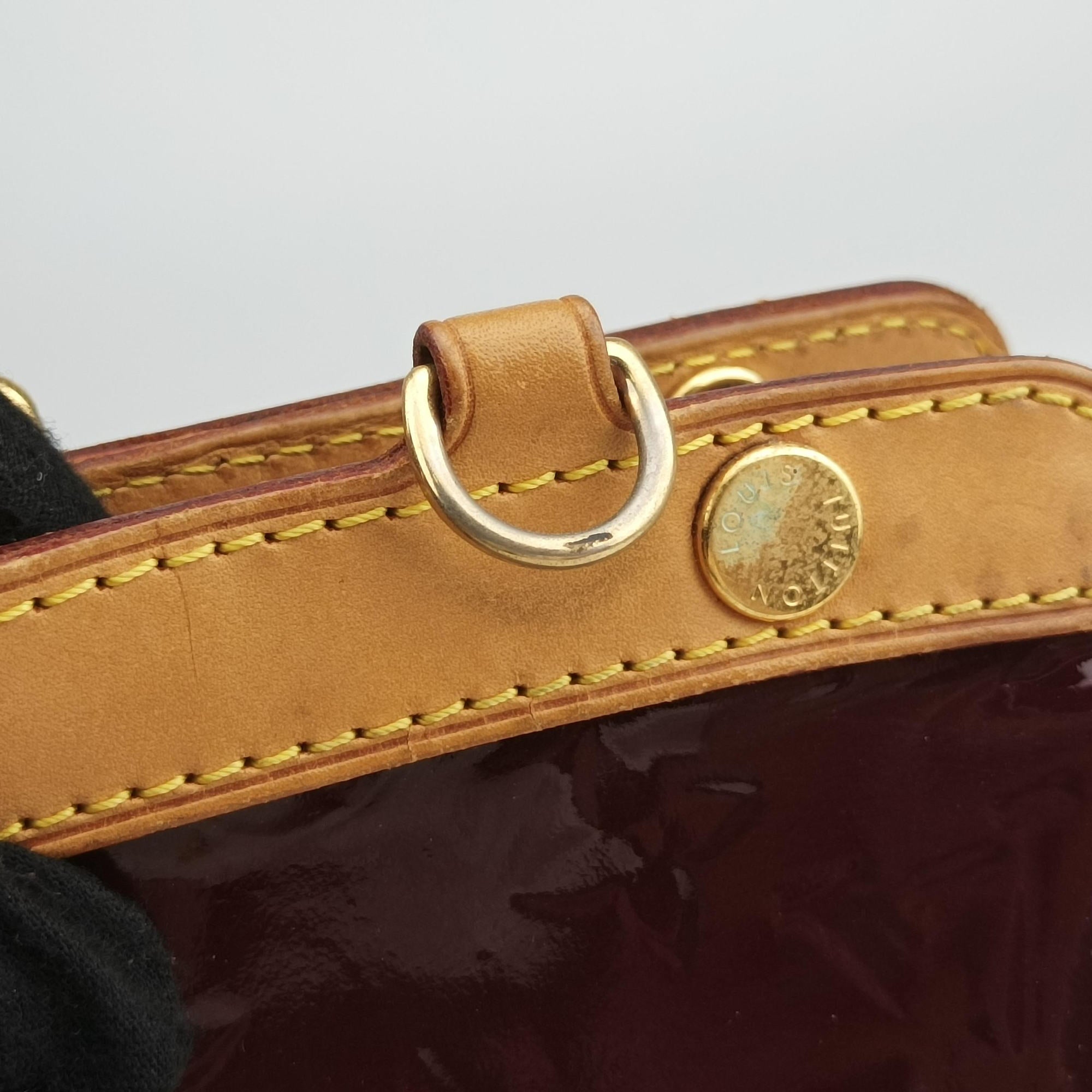 Pre-owned Louis Vuitton Brea MM AMARANTE Vernis M91619 handbag | stylenewstar