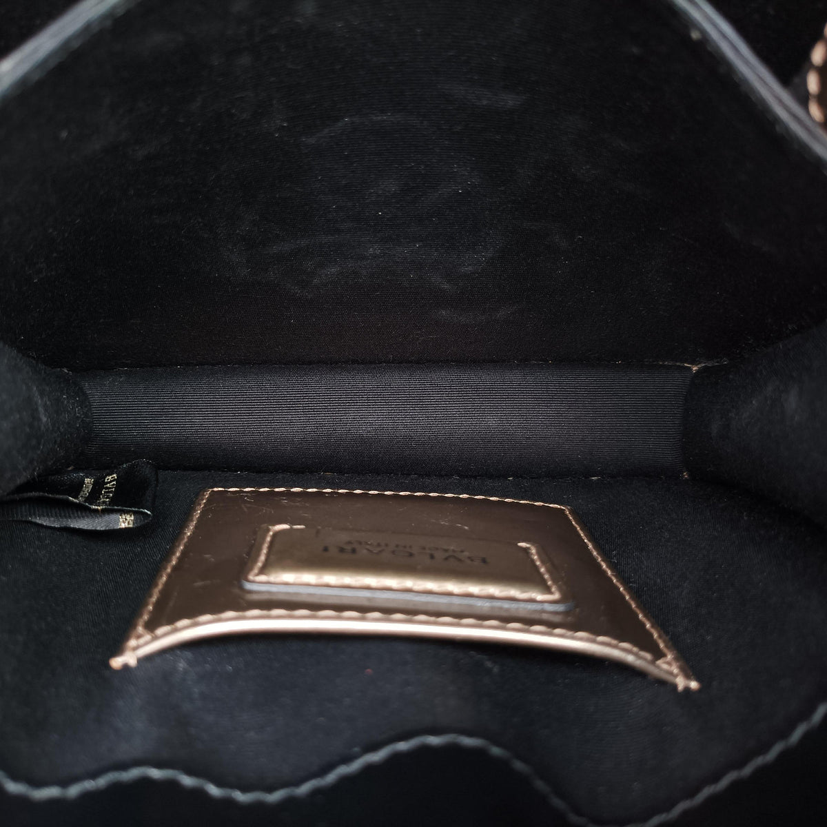 Secondhand Bvlgari SERPENTI FOREVER Golden Patent  shoulderbag | stylenewstar