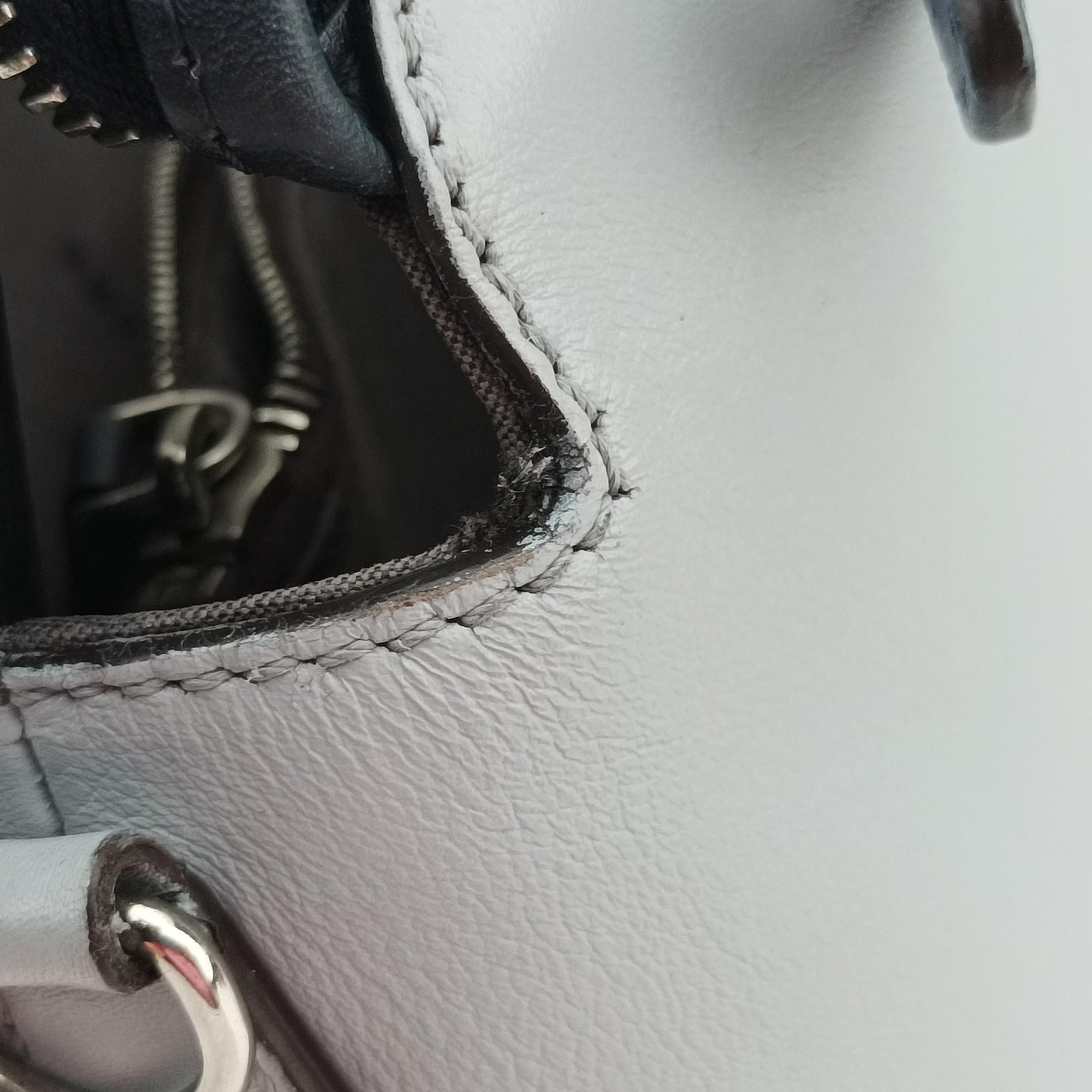 Secondhand Fendi Small By The Way Blue Leather 8BL124 shoulderbag | stylenewstar