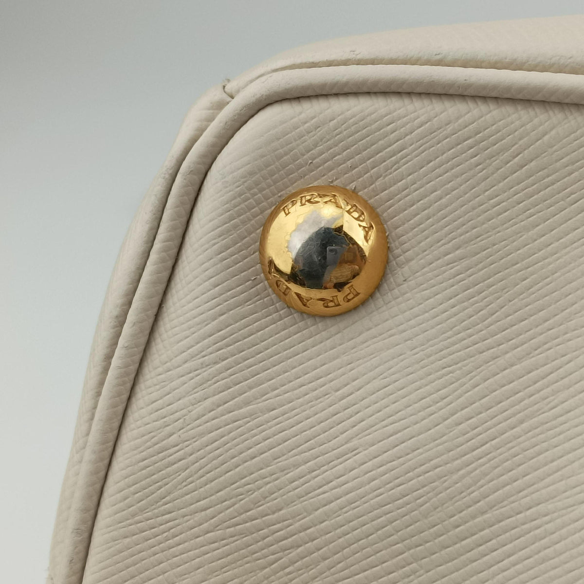 Secondhand Prada Galleria Beige SAFFIANO Leather BN1786 handbag | stylenewstar